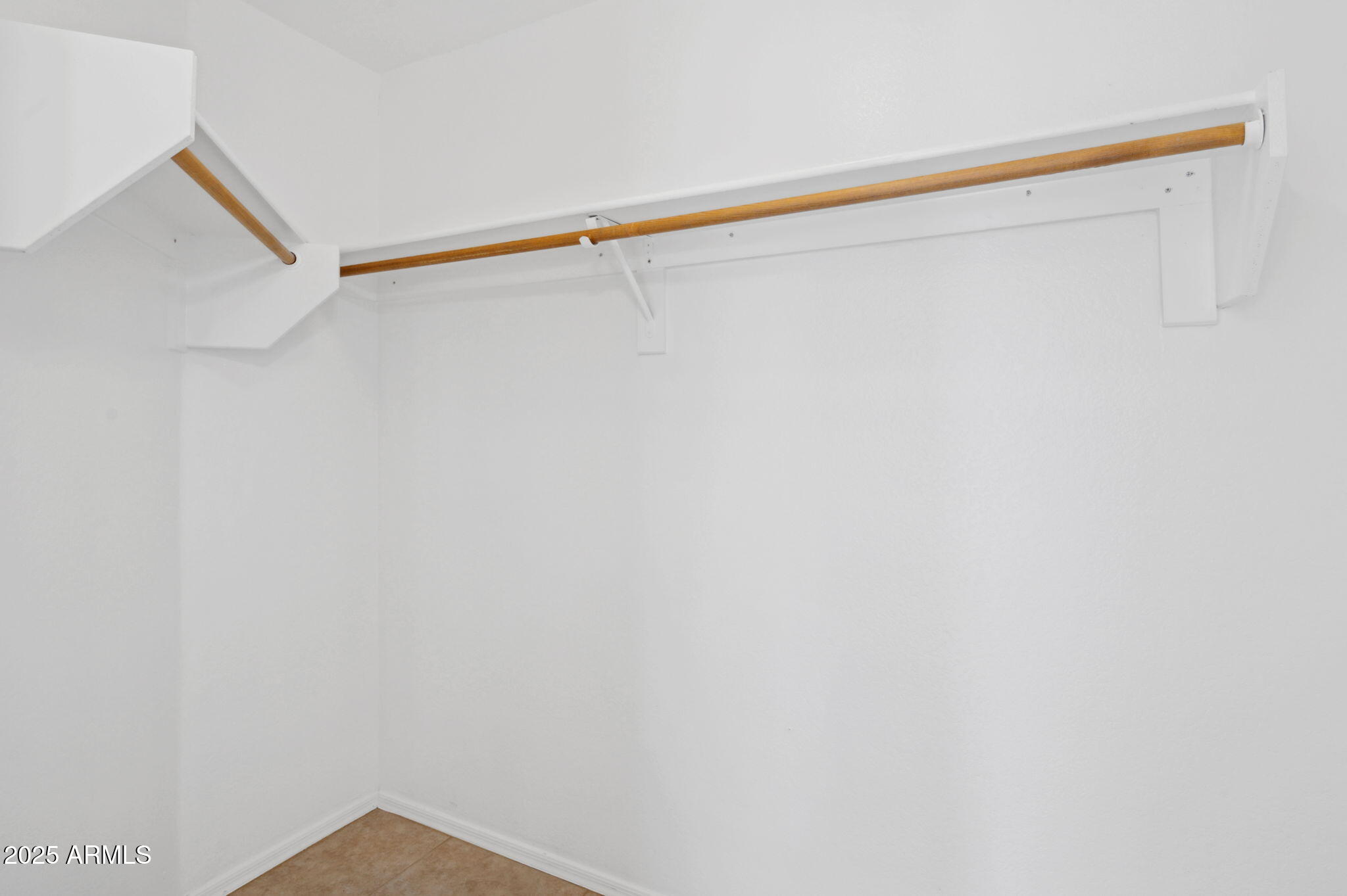 6645 E PRESTON Street