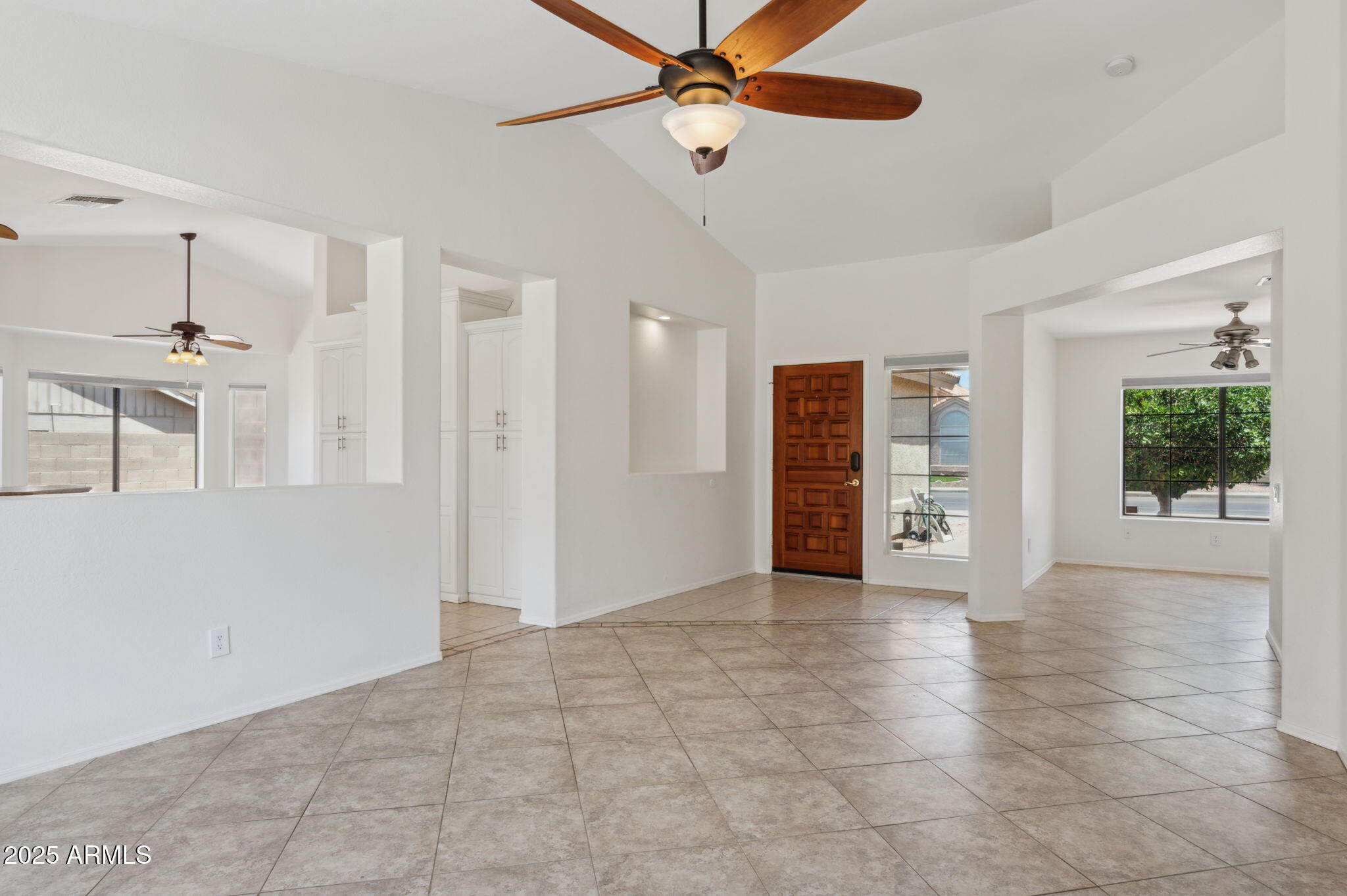 6645 E PRESTON Street