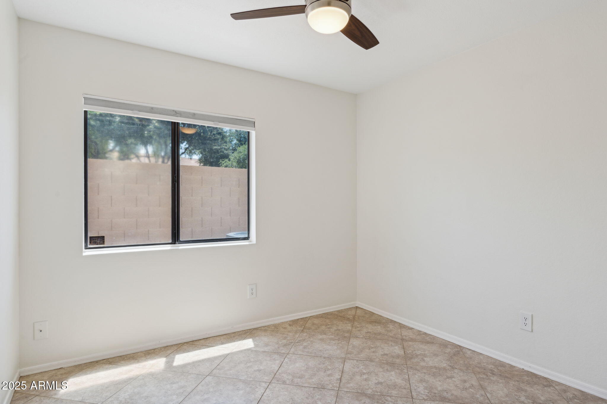 6645 E PRESTON Street