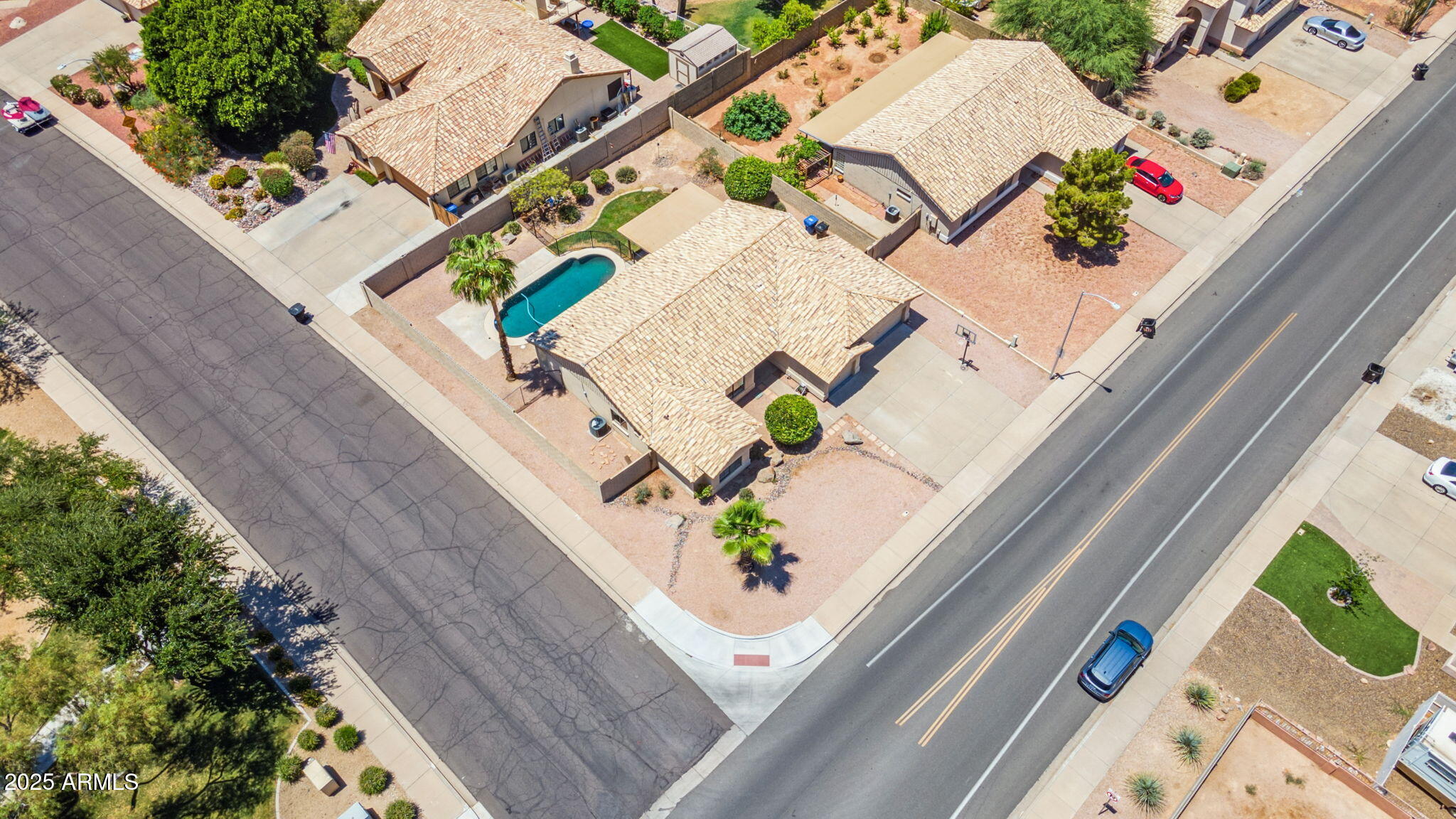 6645 E PRESTON Street