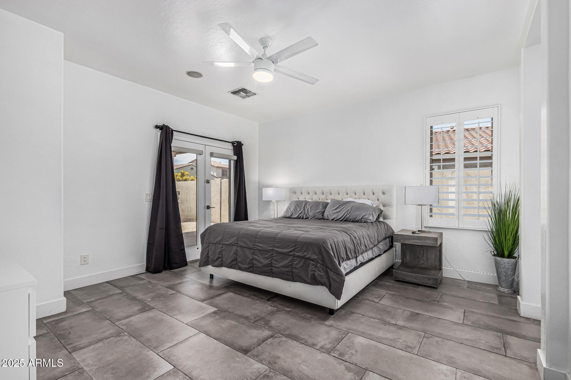 3777 E VALLEJO Drive