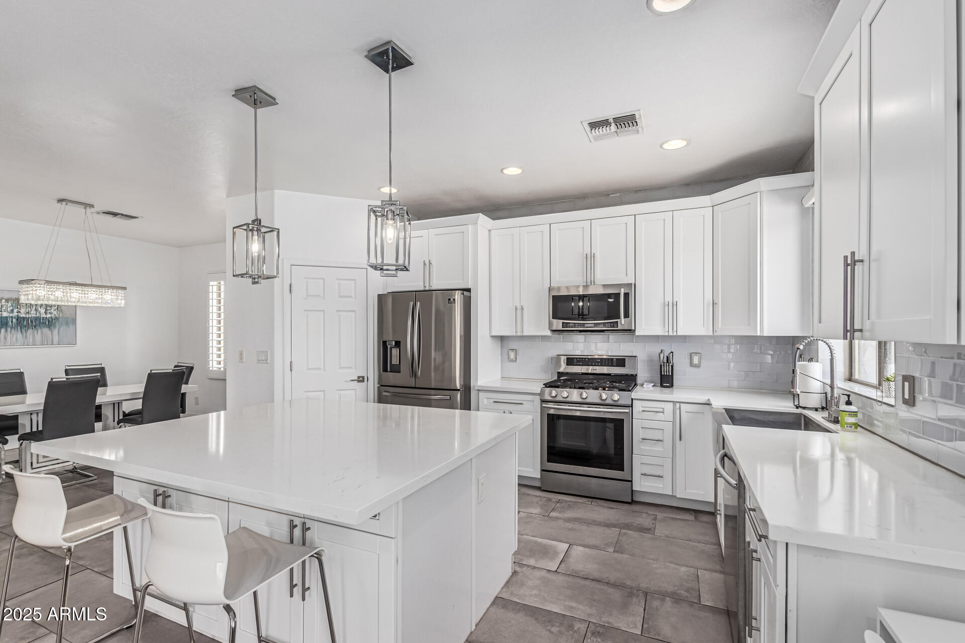 3777 E VALLEJO Drive