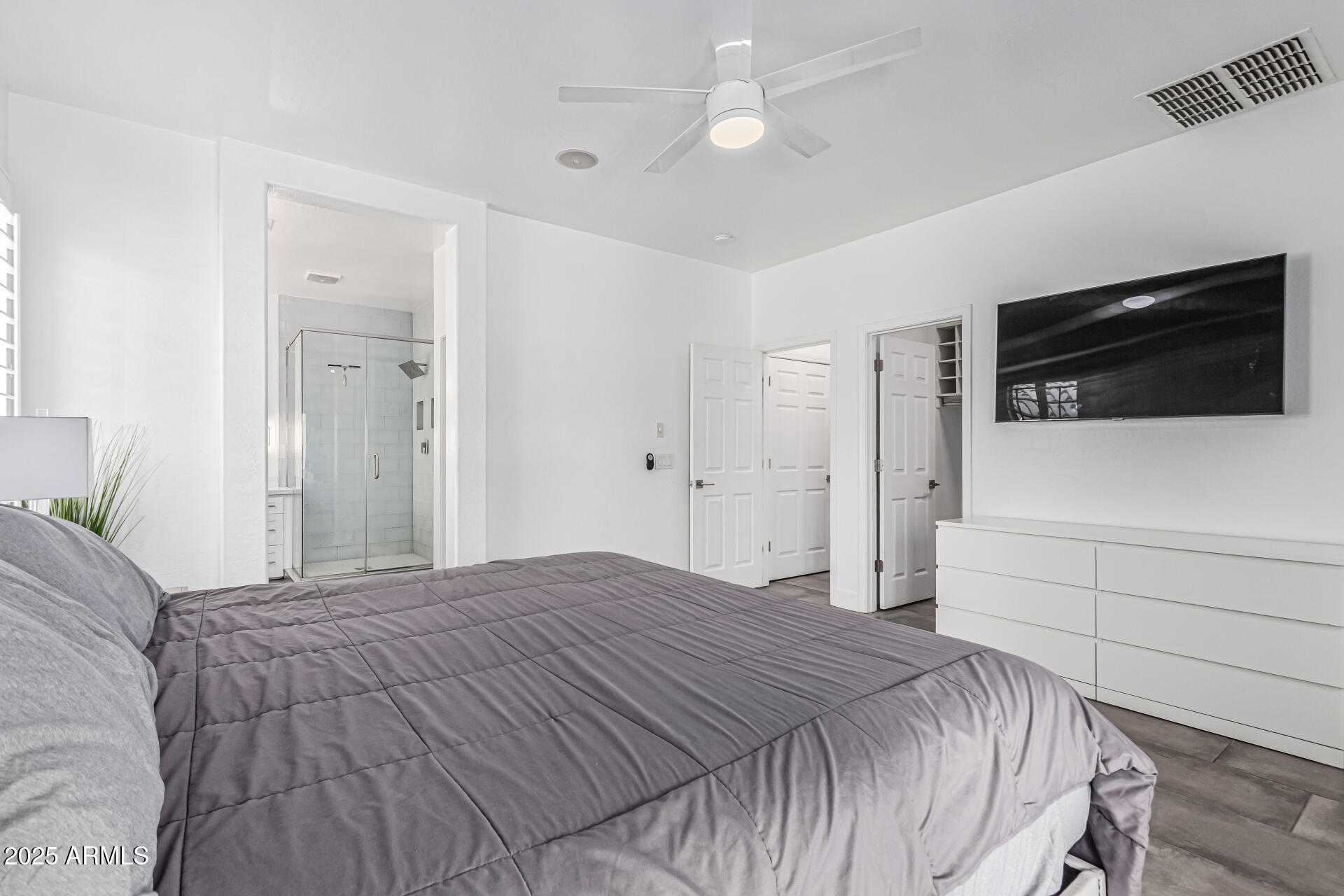 3777 E VALLEJO Drive