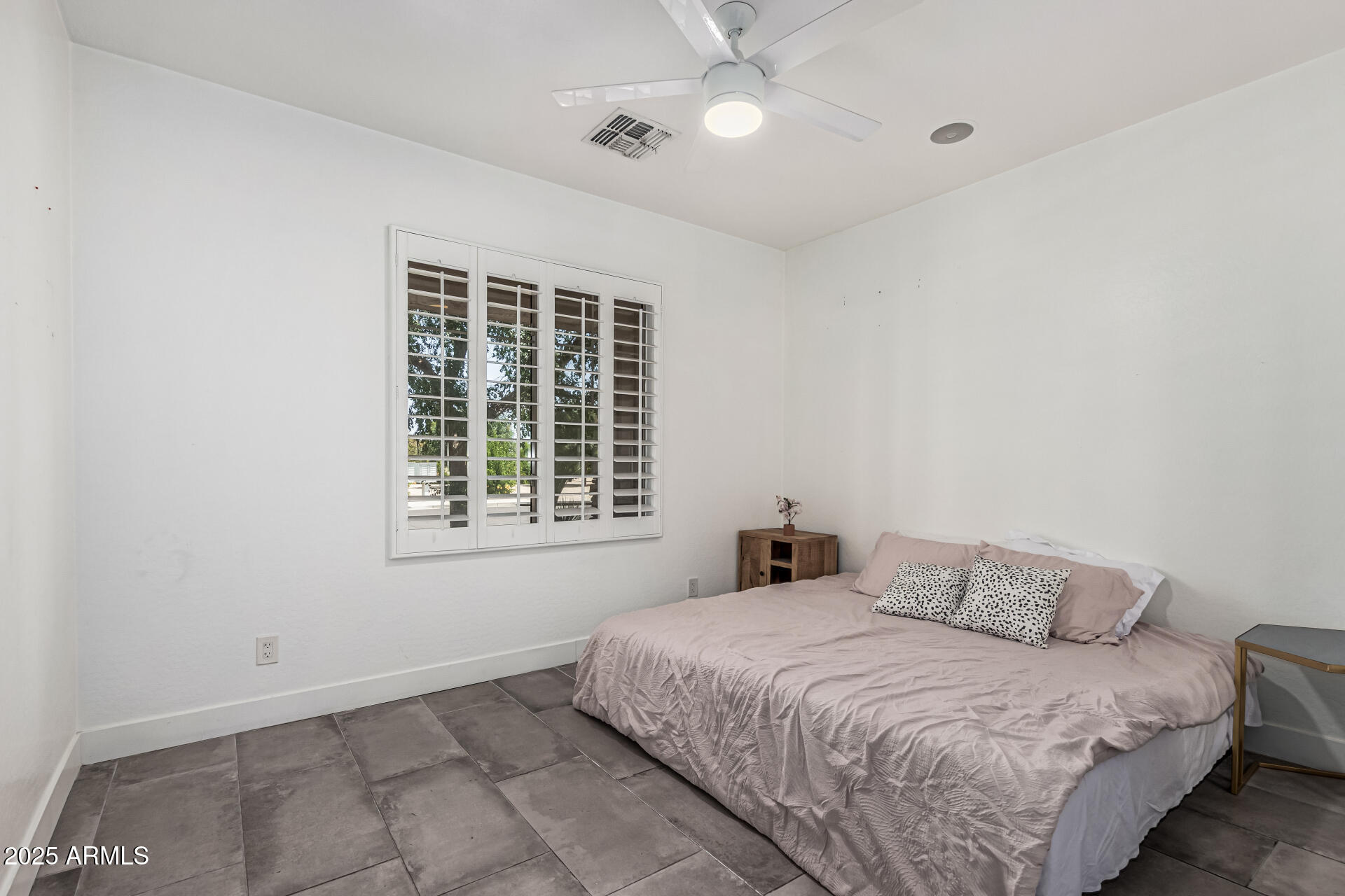 3777 E VALLEJO Drive