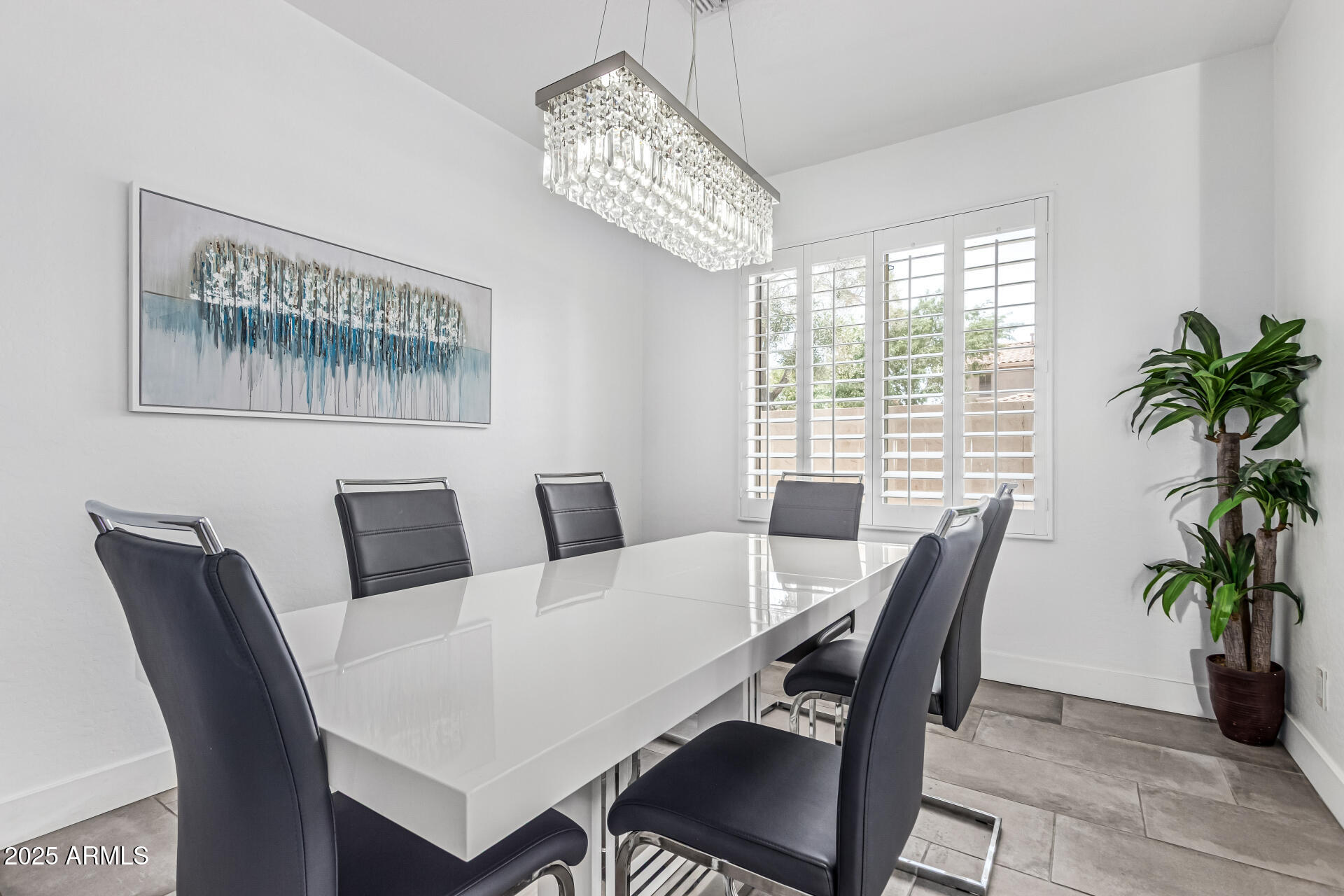 3777 E VALLEJO Drive