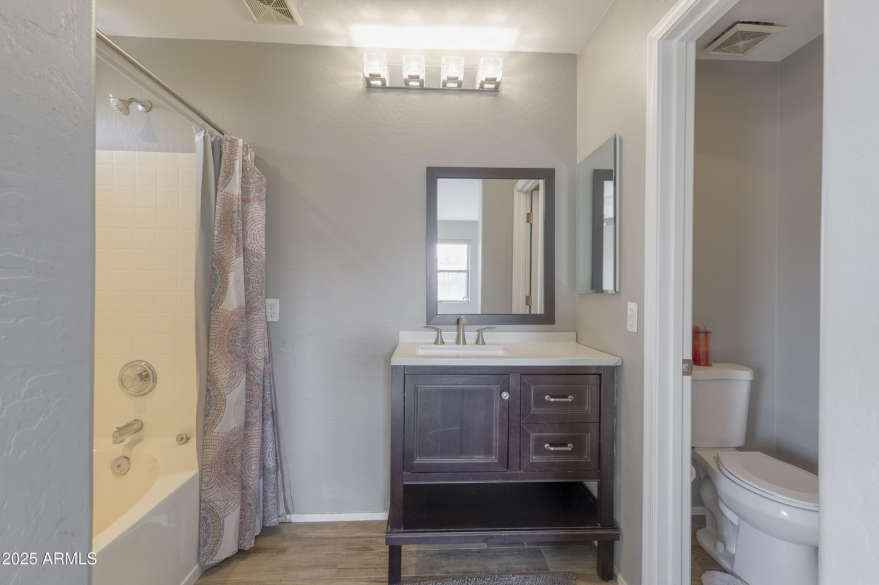 7227 E NORTHRIDGE Street