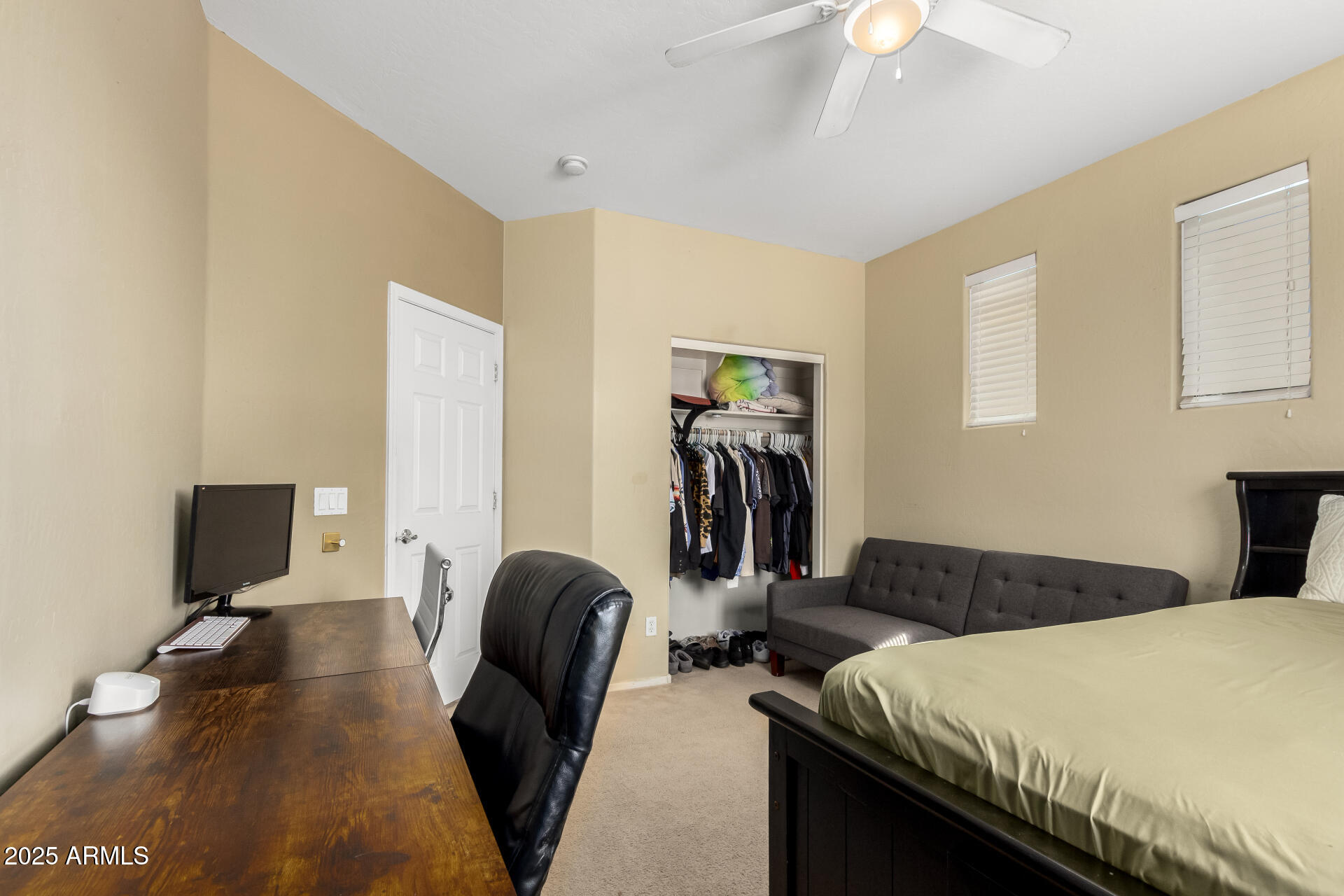 18402 E OAK HILL Lane