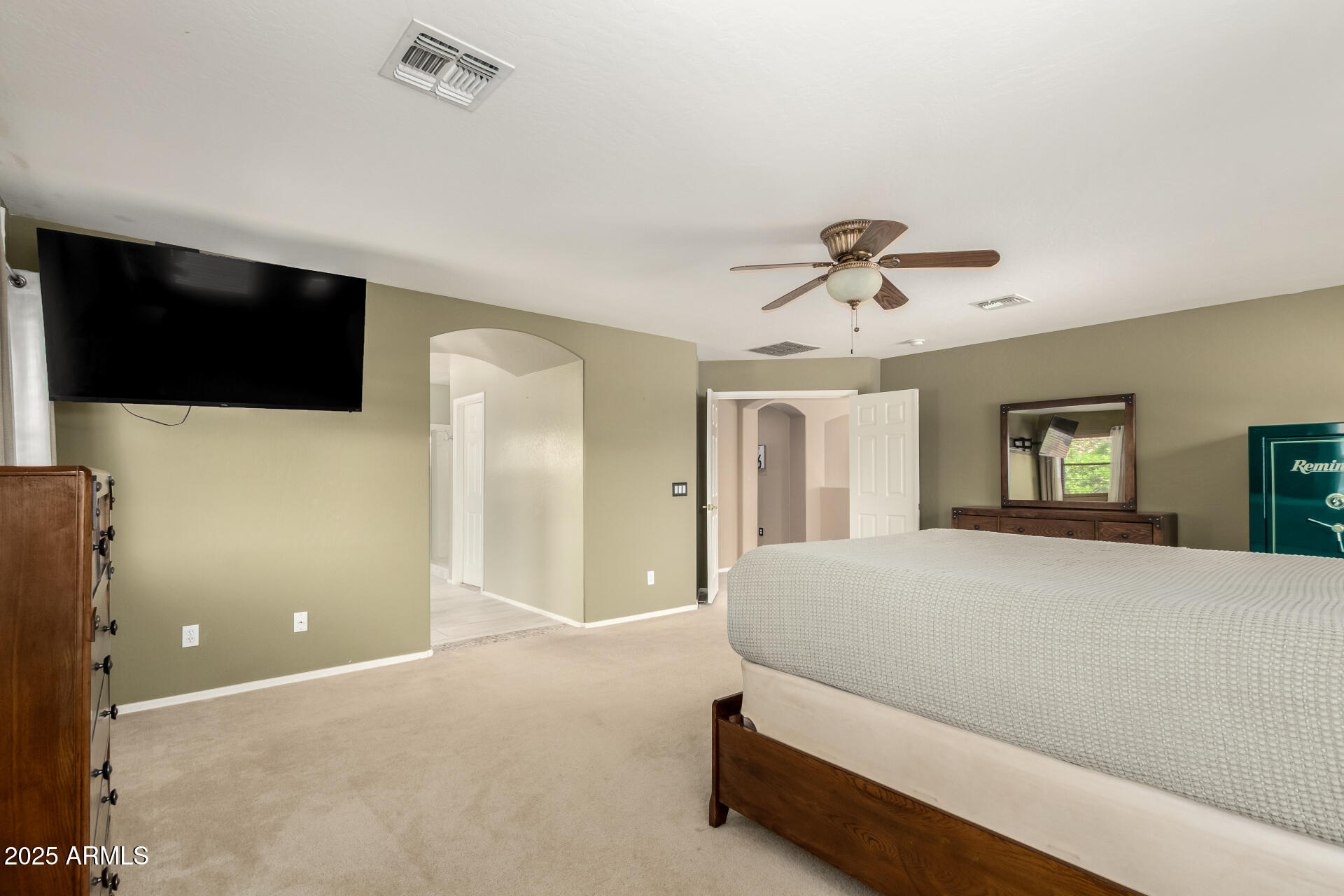 18402 E OAK HILL Lane