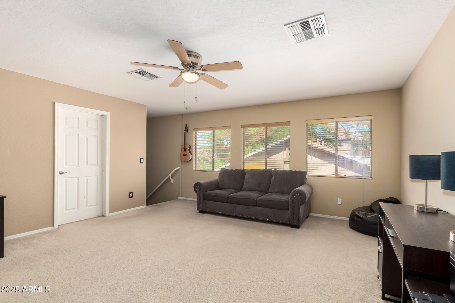 18402 E OAK HILL Lane