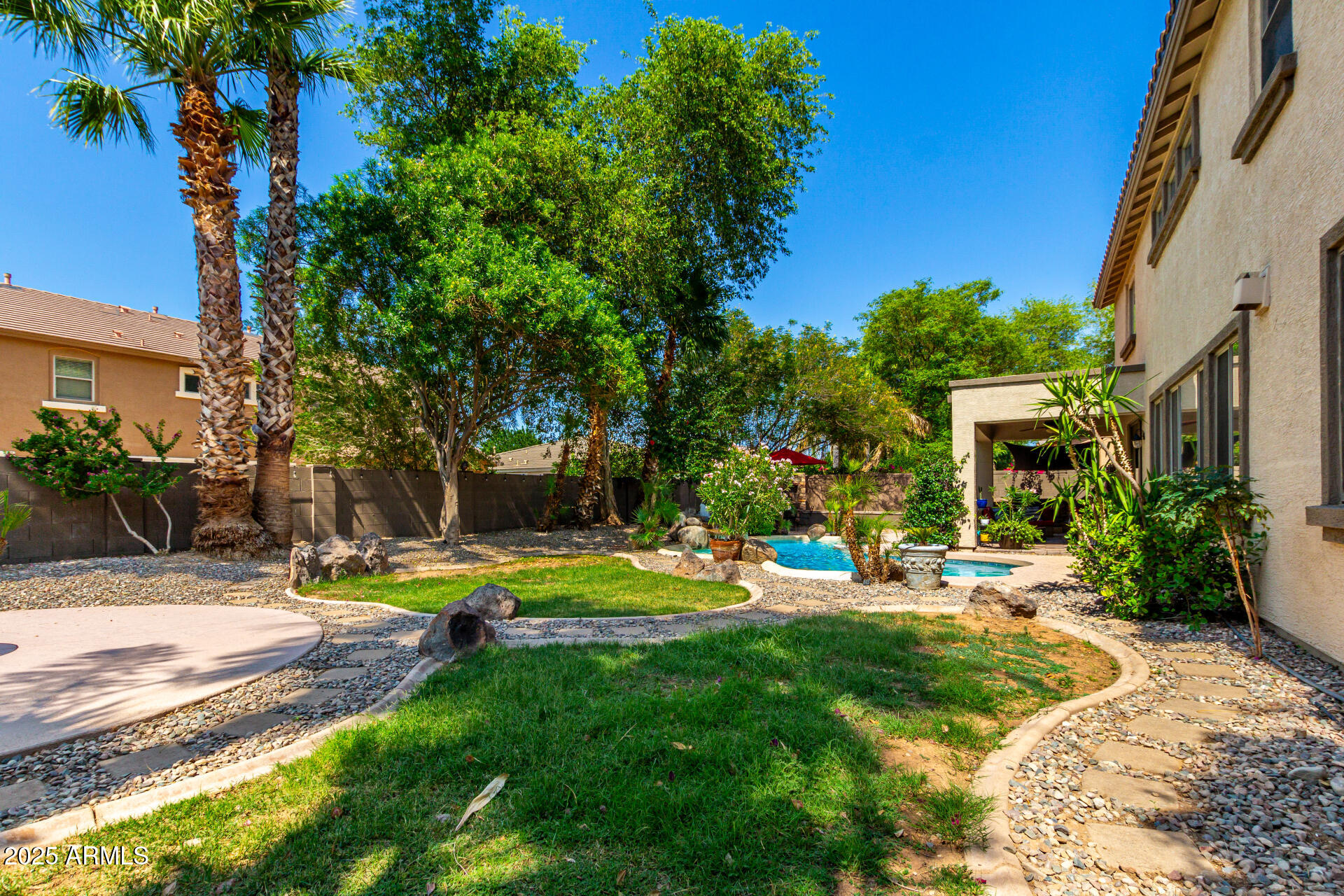 18402 E OAK HILL Lane