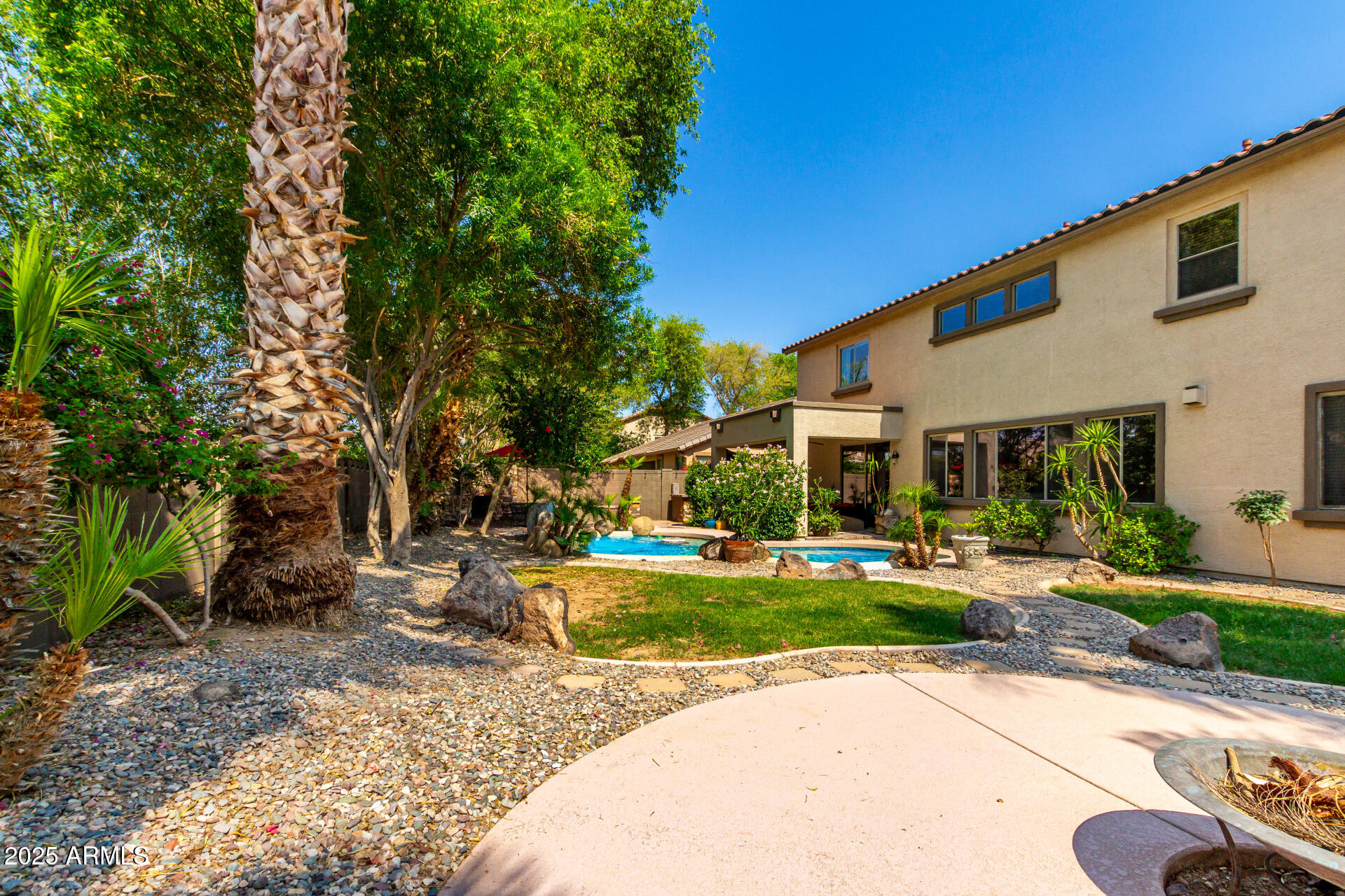 18402 E OAK HILL Lane