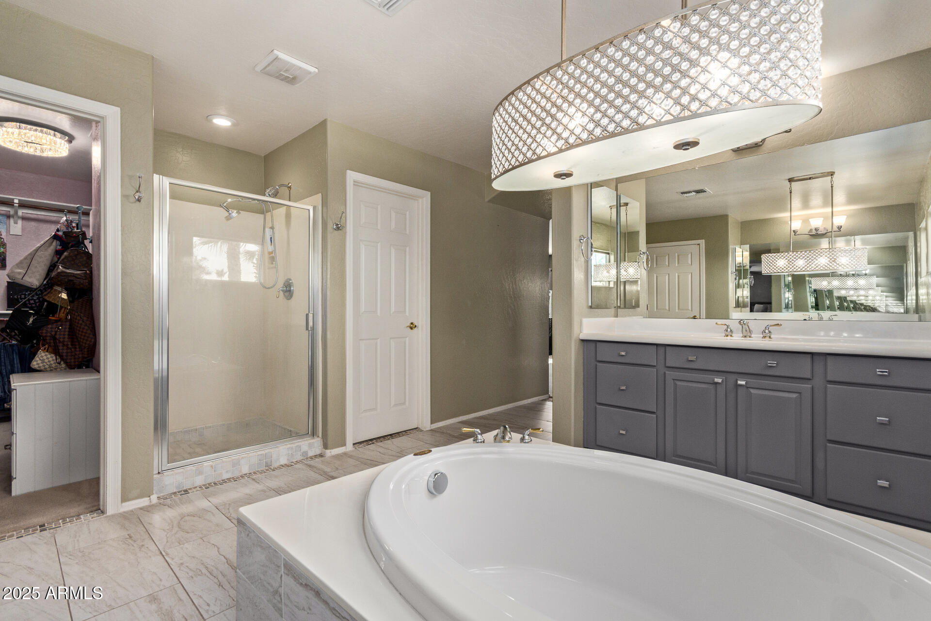 18402 E OAK HILL Lane