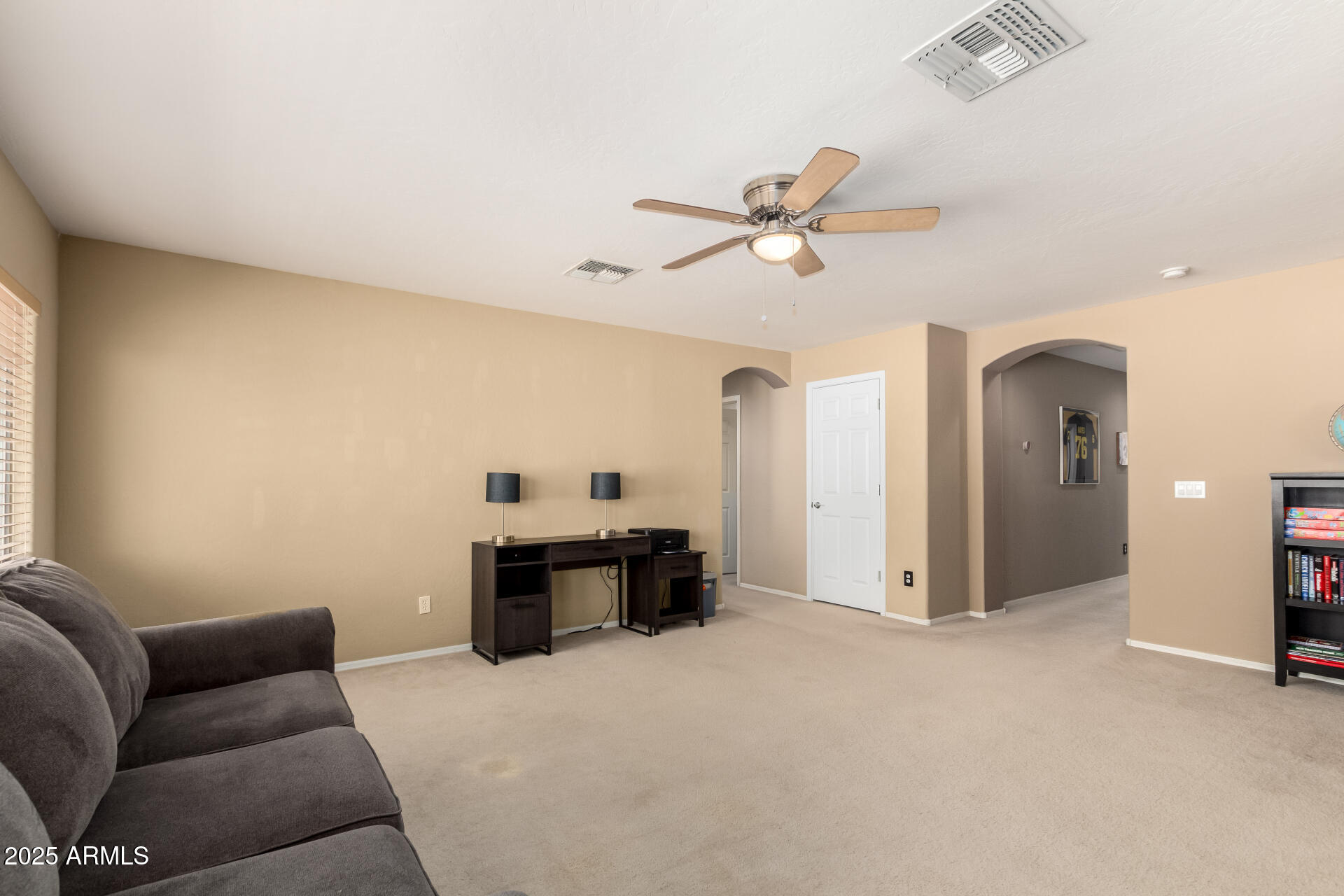 18402 E OAK HILL Lane