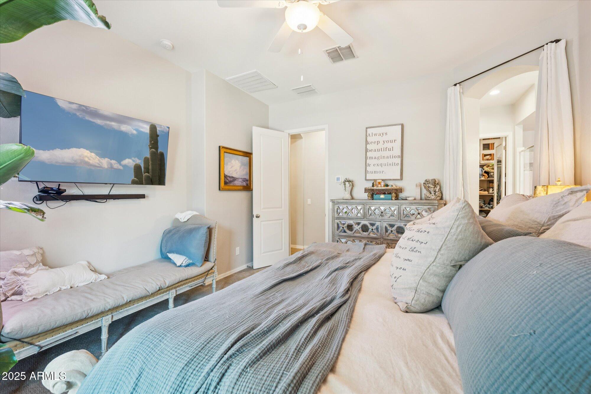 4215 E RONALD Street