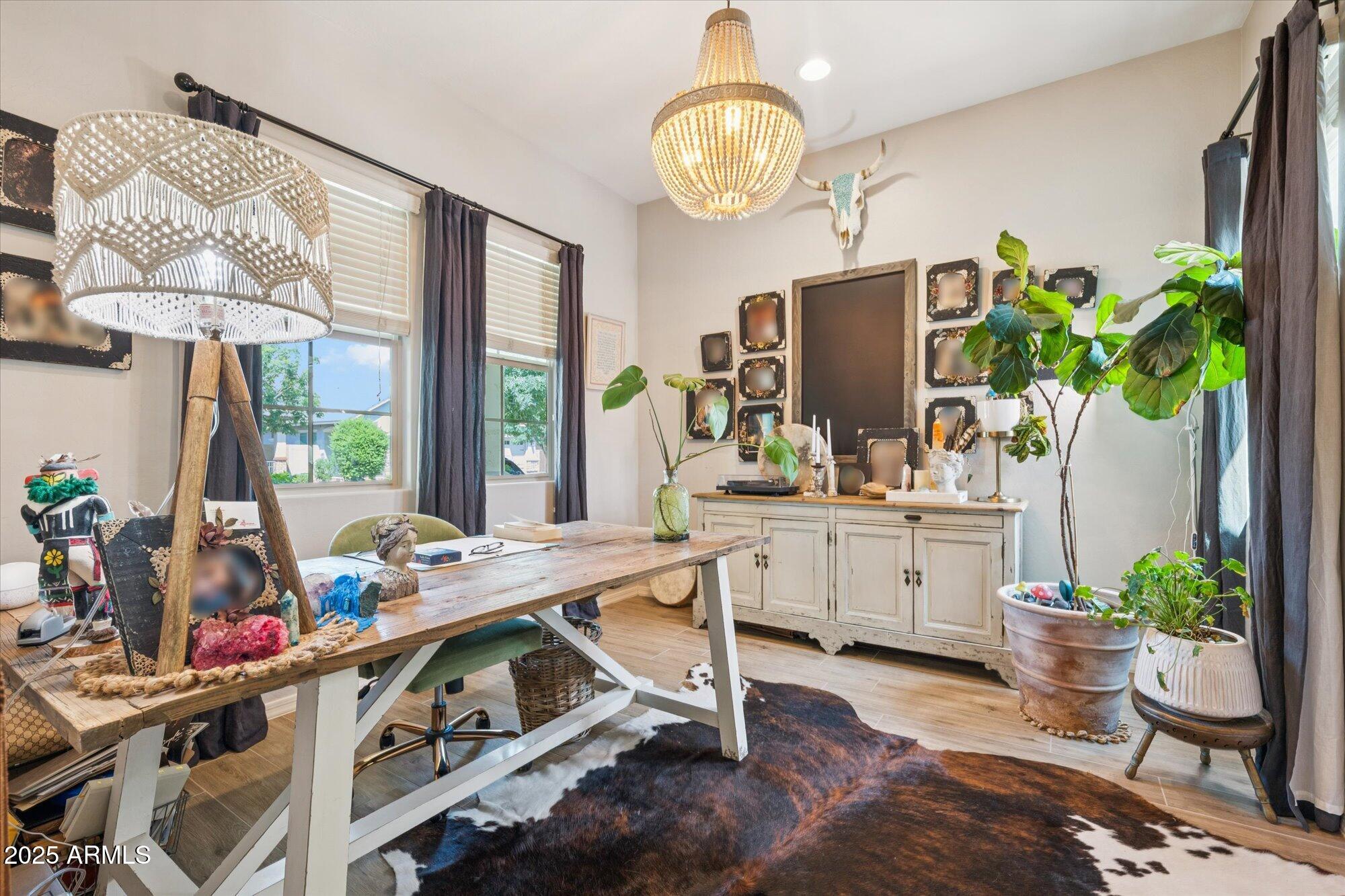 4215 E RONALD Street