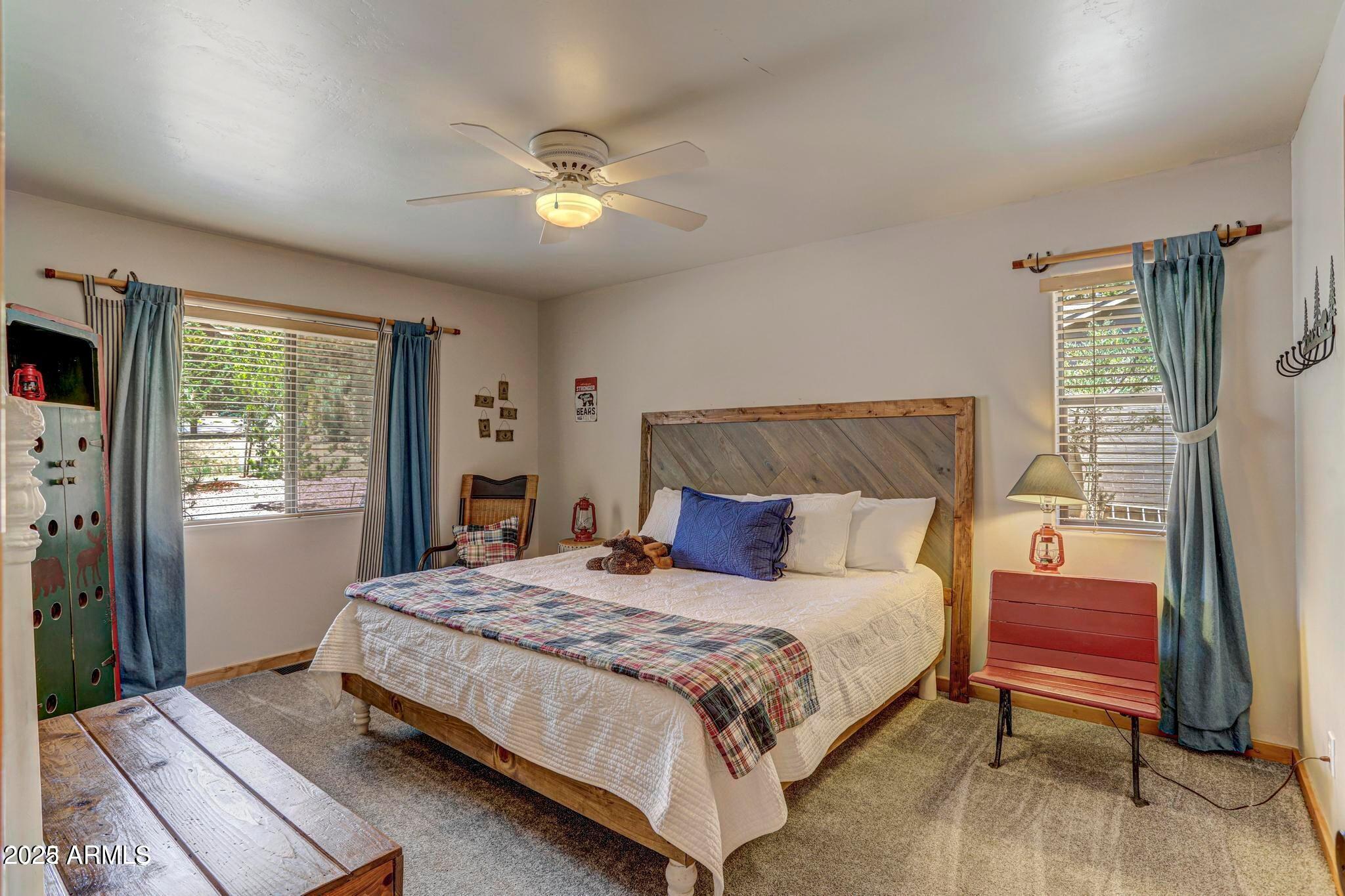 6124 W HIDDEN PINES Loop