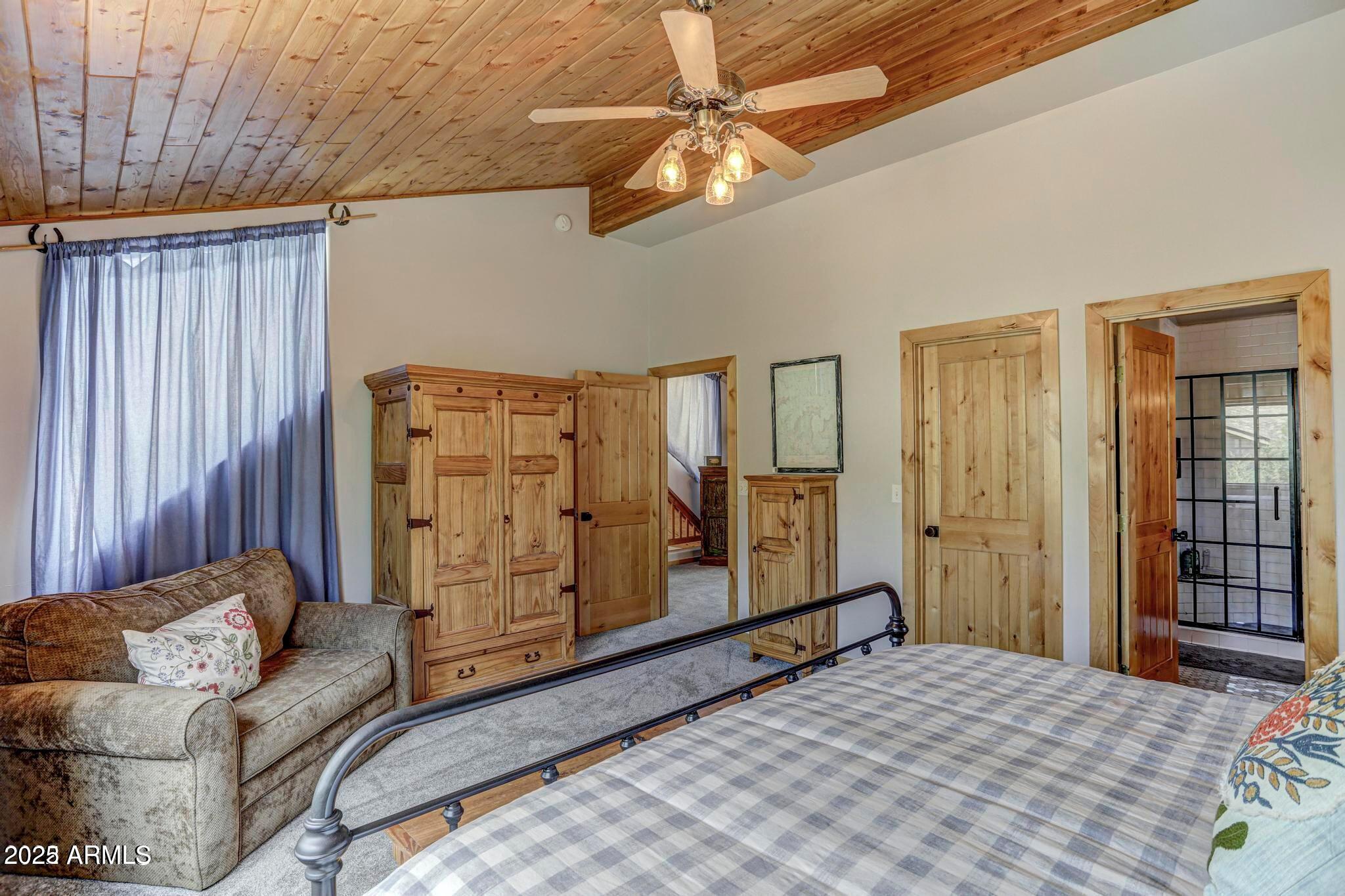 6124 W HIDDEN PINES Loop