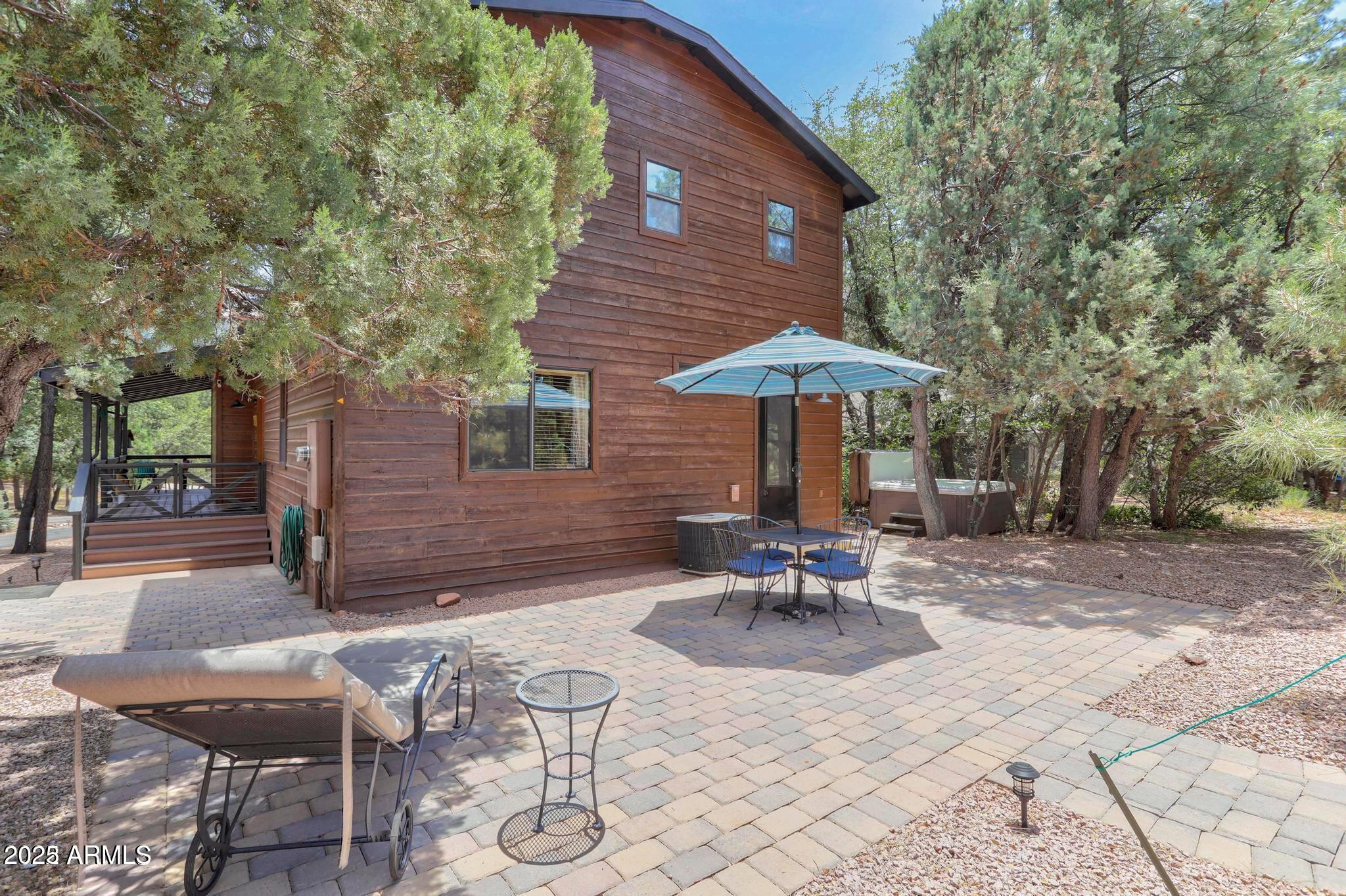 6124 W HIDDEN PINES Loop