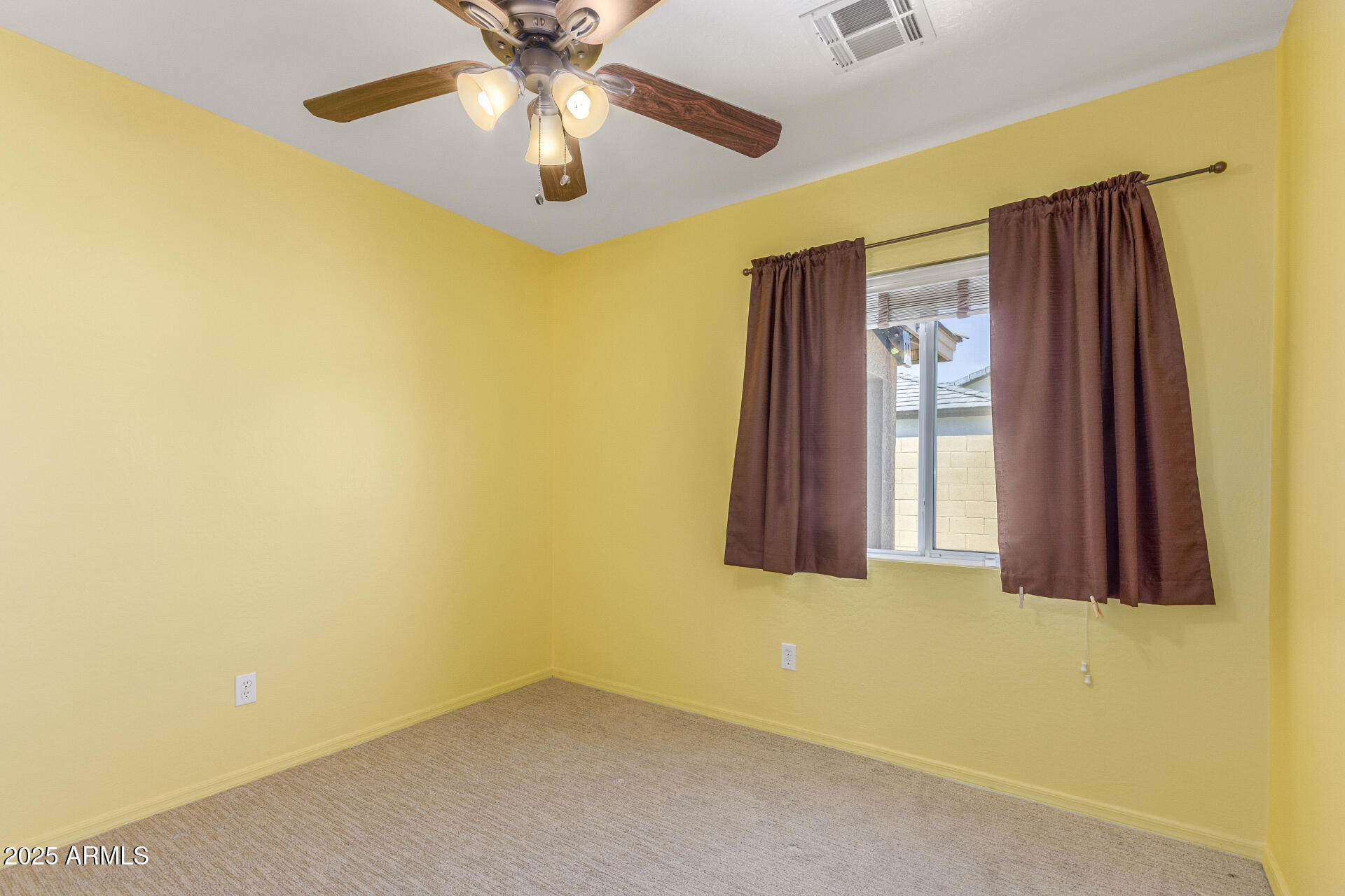 4307 E SHETLAND Drive