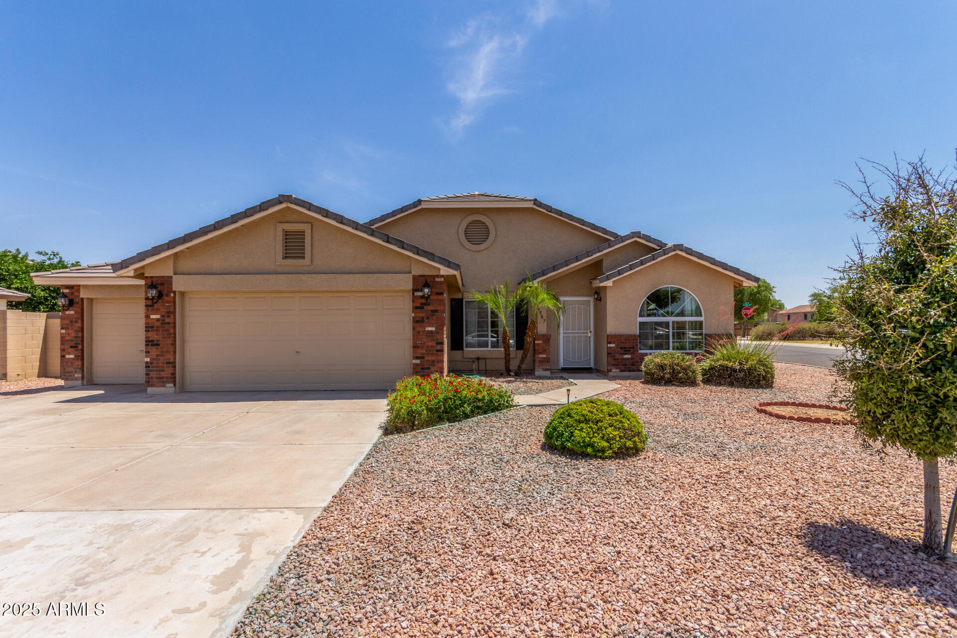 4307 E SHETLAND Drive