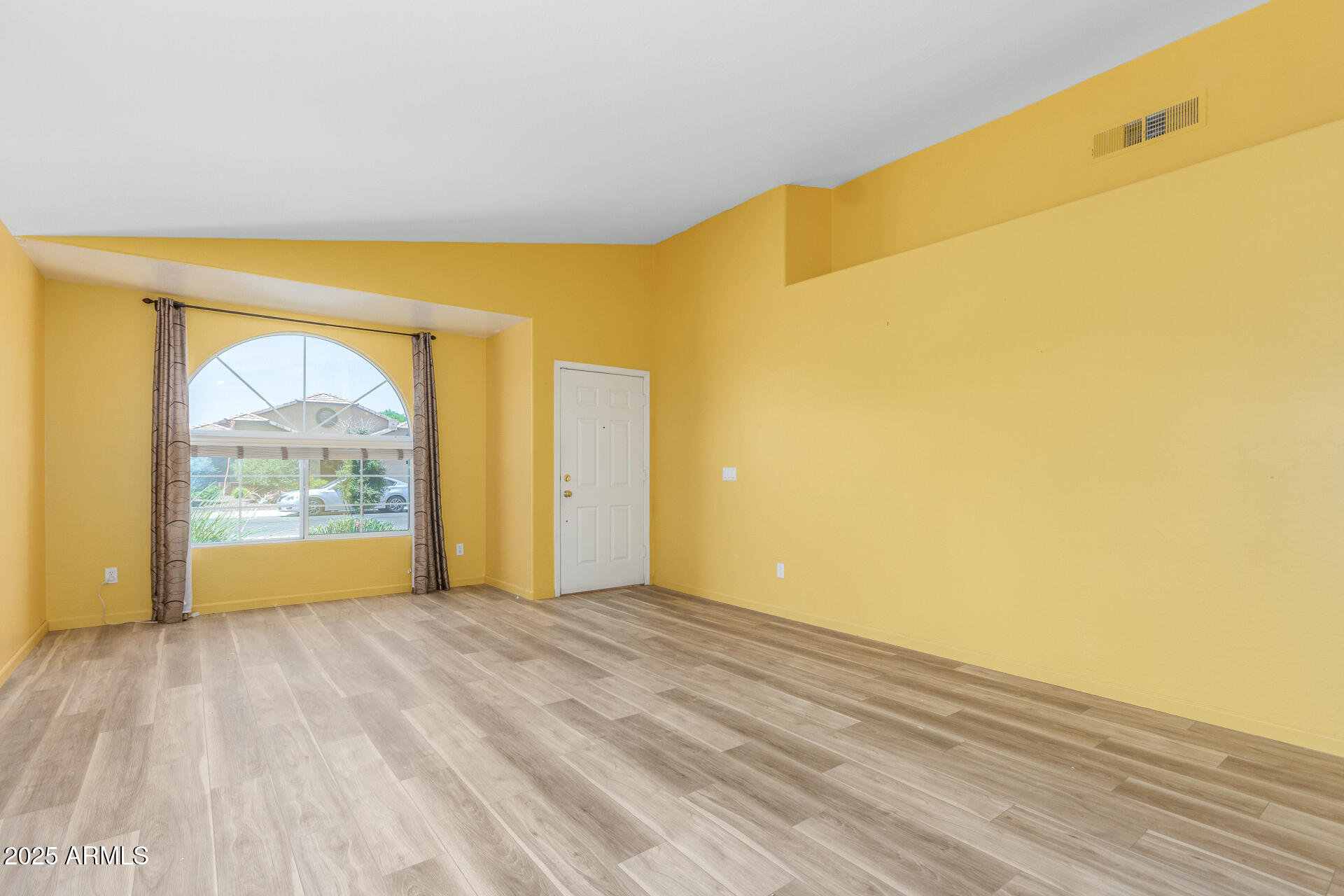 4307 E SHETLAND Drive