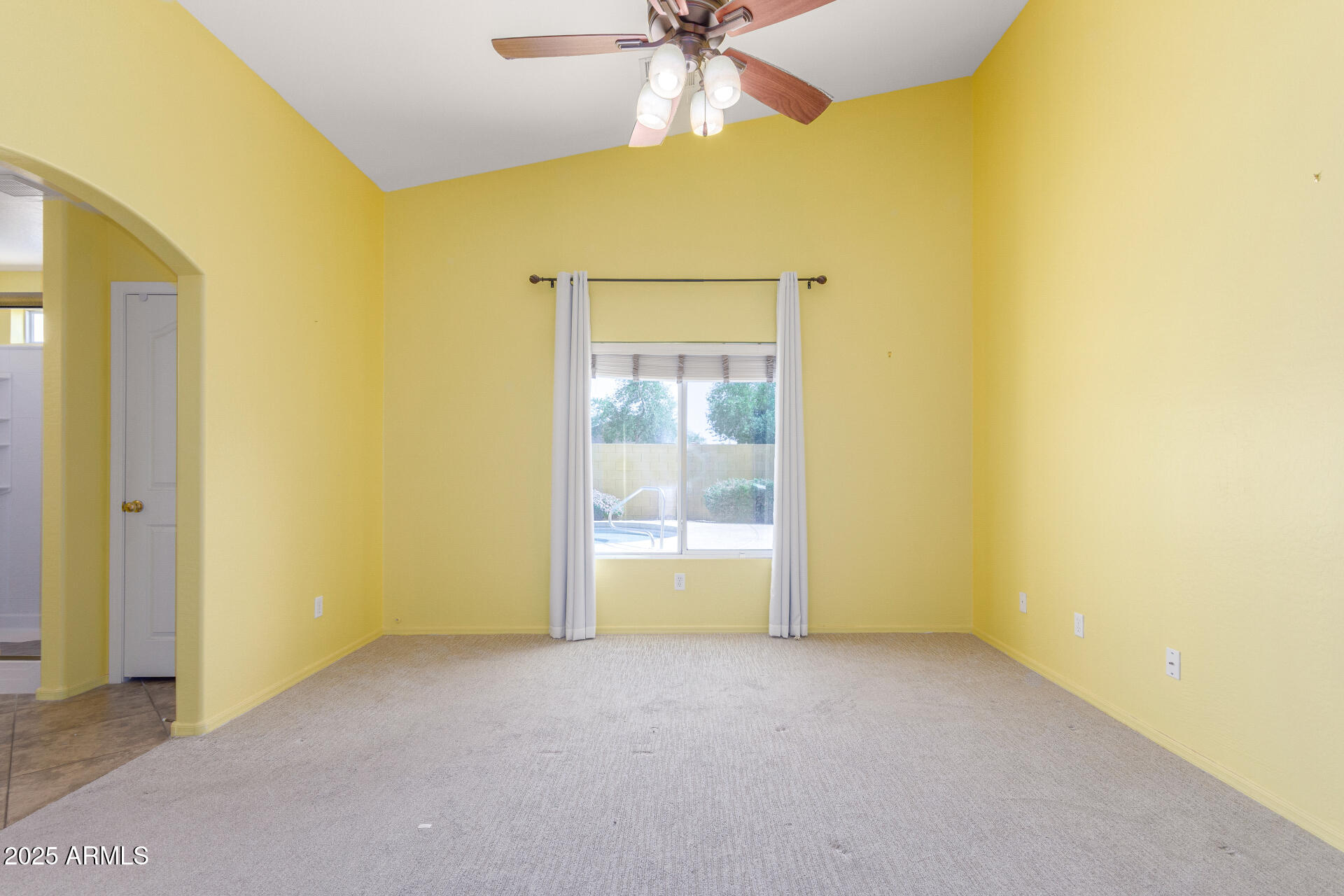 4307 E SHETLAND Drive