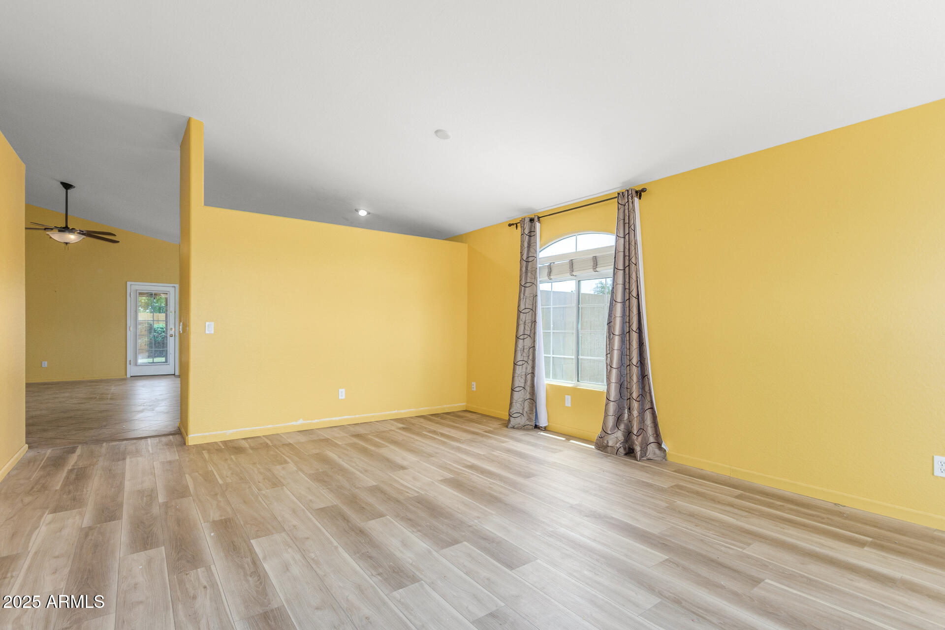 4307 E SHETLAND Drive