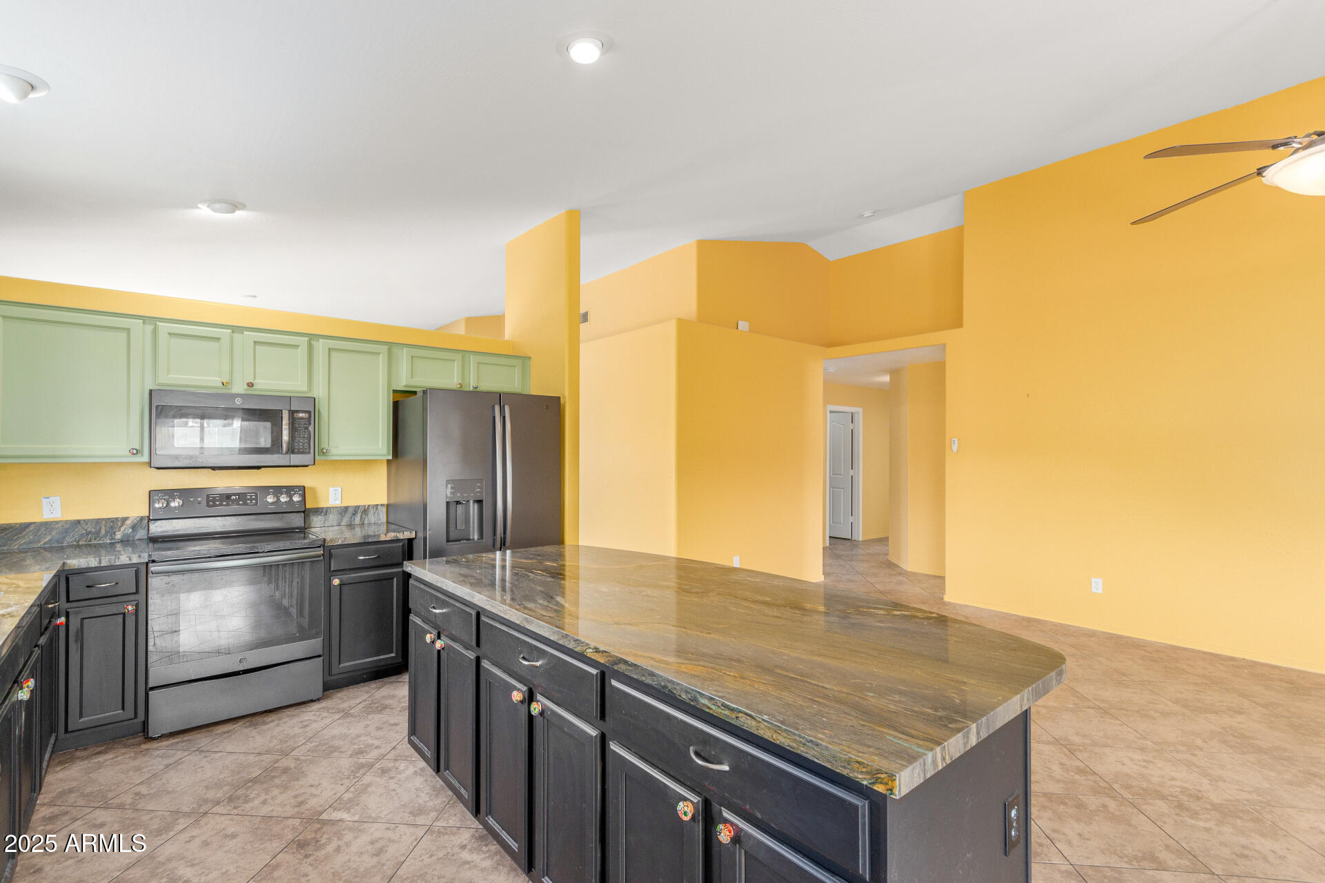 4307 E SHETLAND Drive