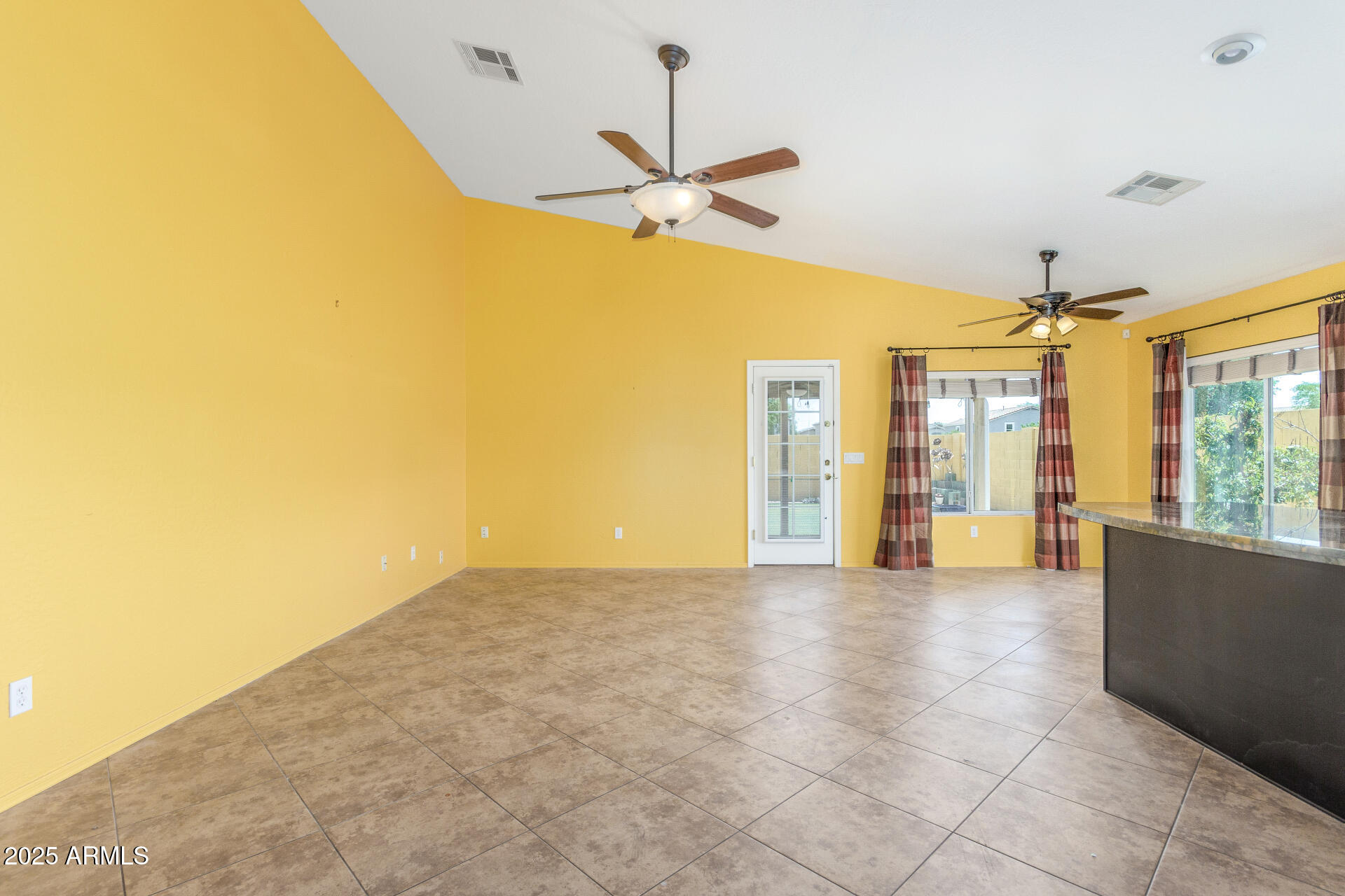 4307 E SHETLAND Drive