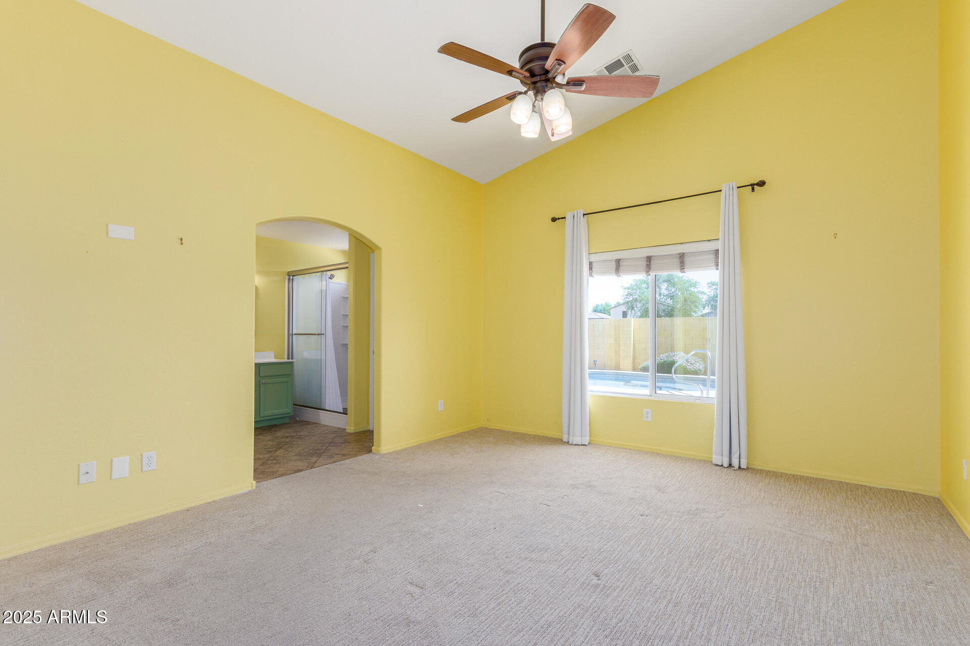 4307 E SHETLAND Drive