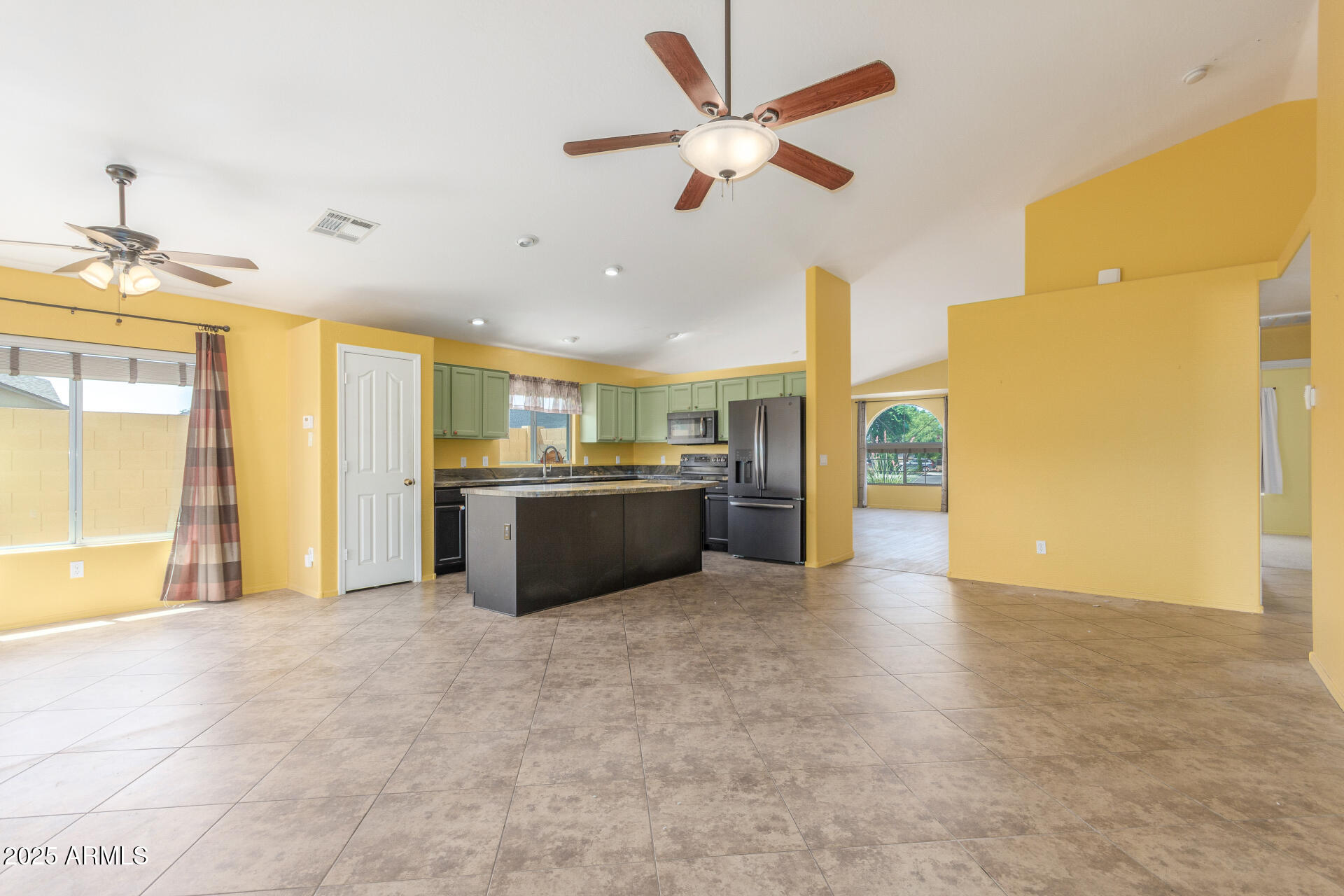 4307 E SHETLAND Drive