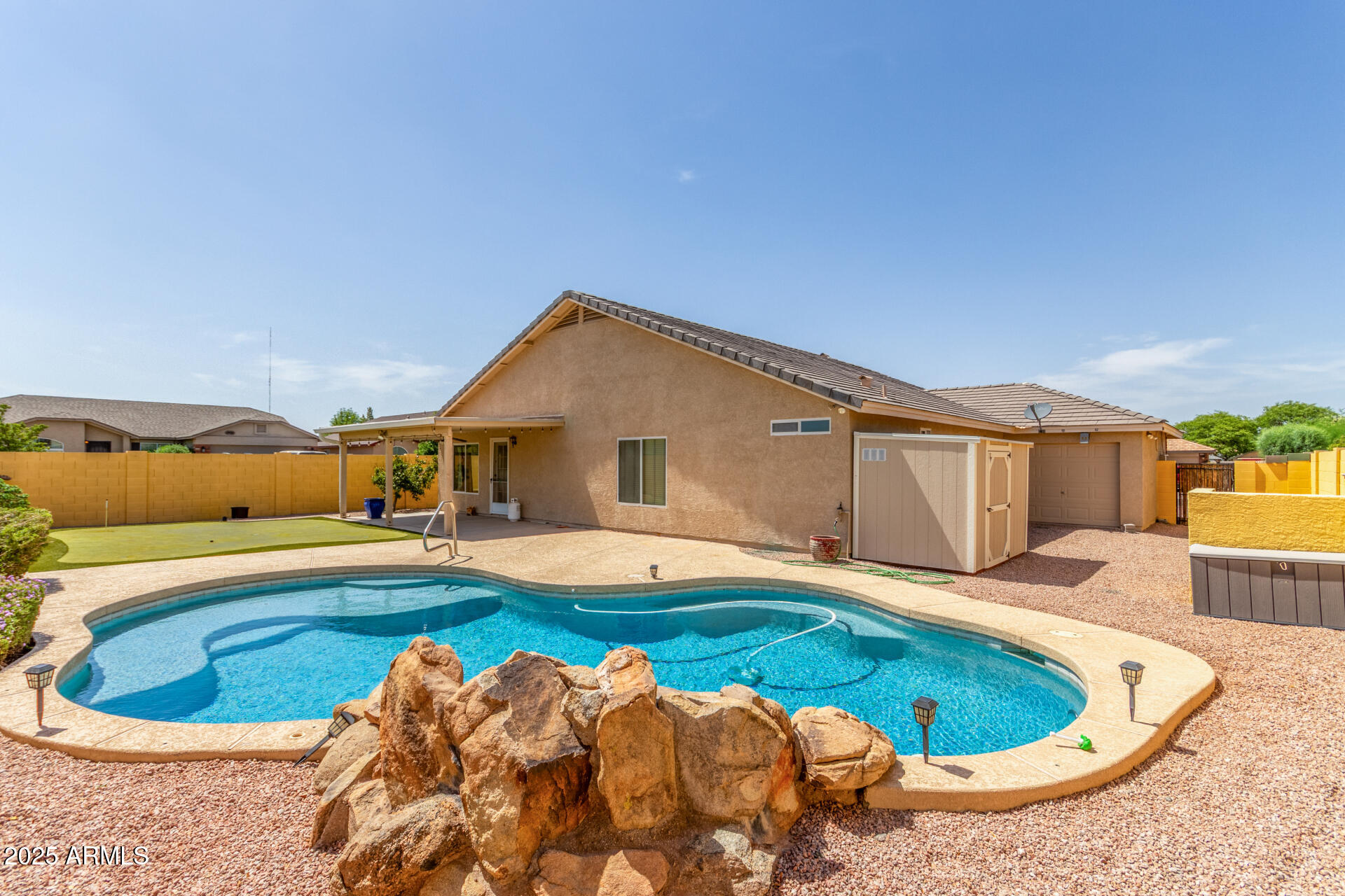 4307 E SHETLAND Drive