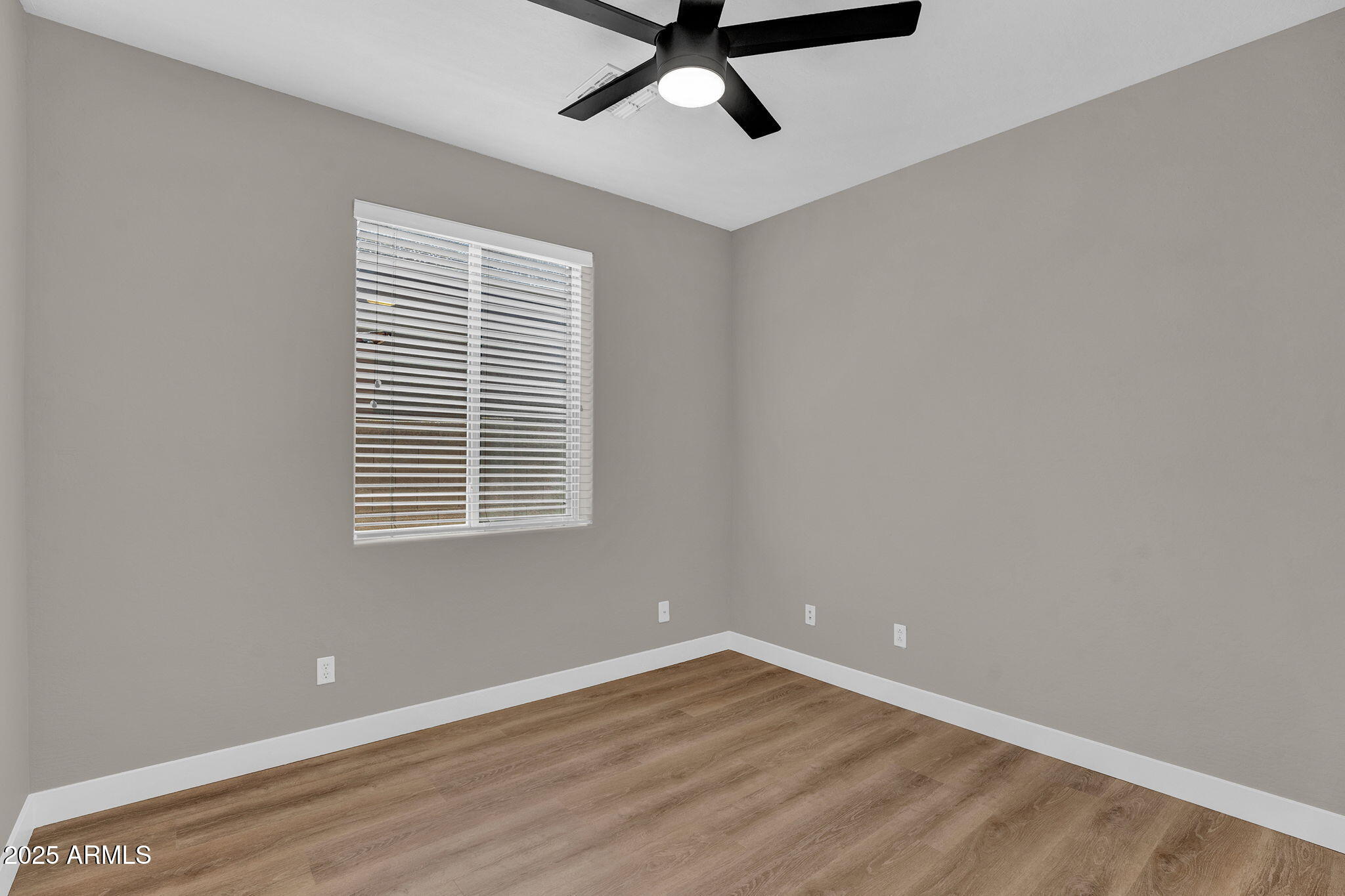 3376 E LAFAYETTE Avenue