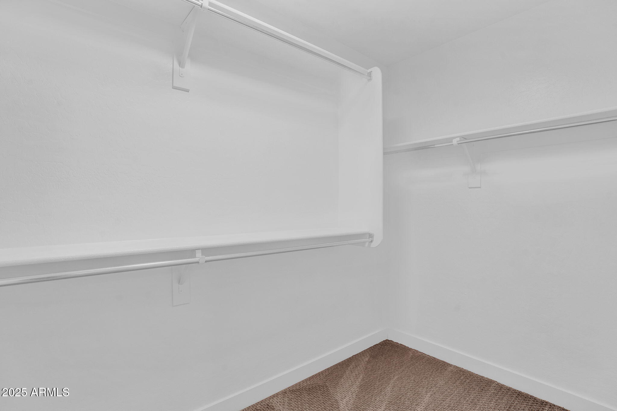 3376 E LAFAYETTE Avenue