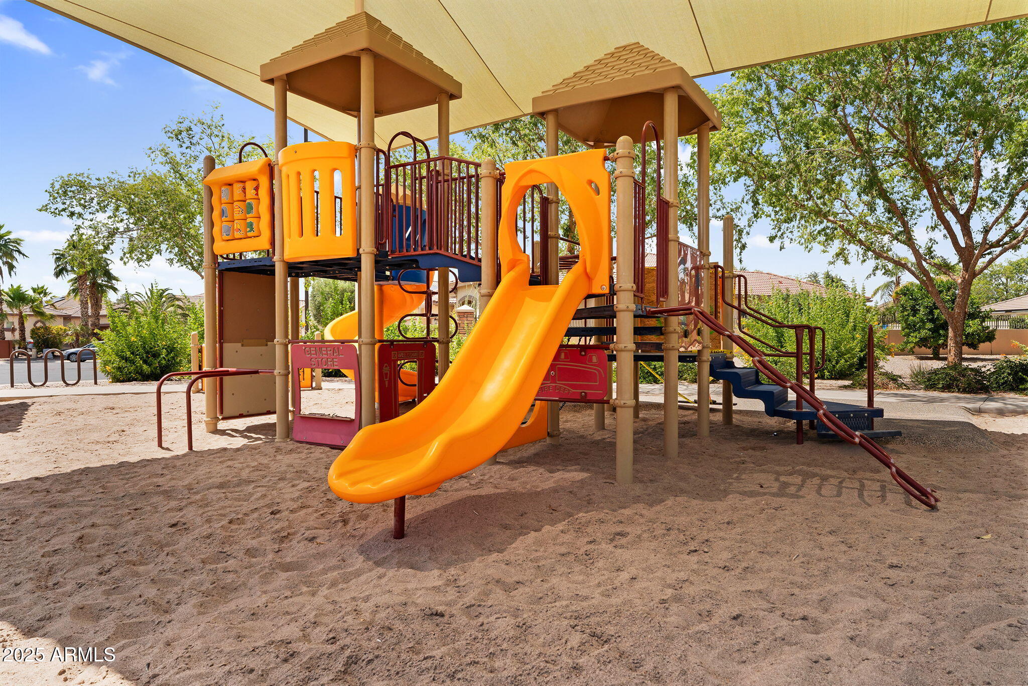 3376 E LAFAYETTE Avenue