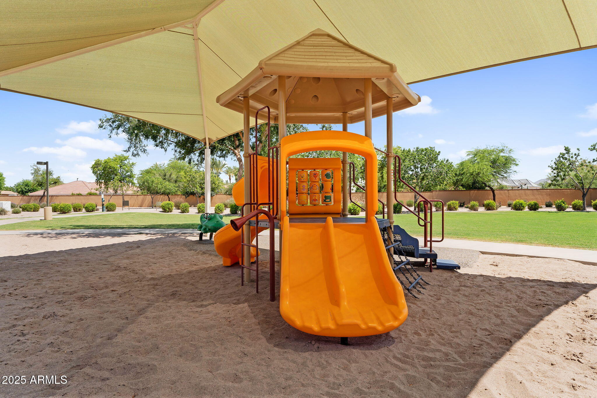 3376 E LAFAYETTE Avenue