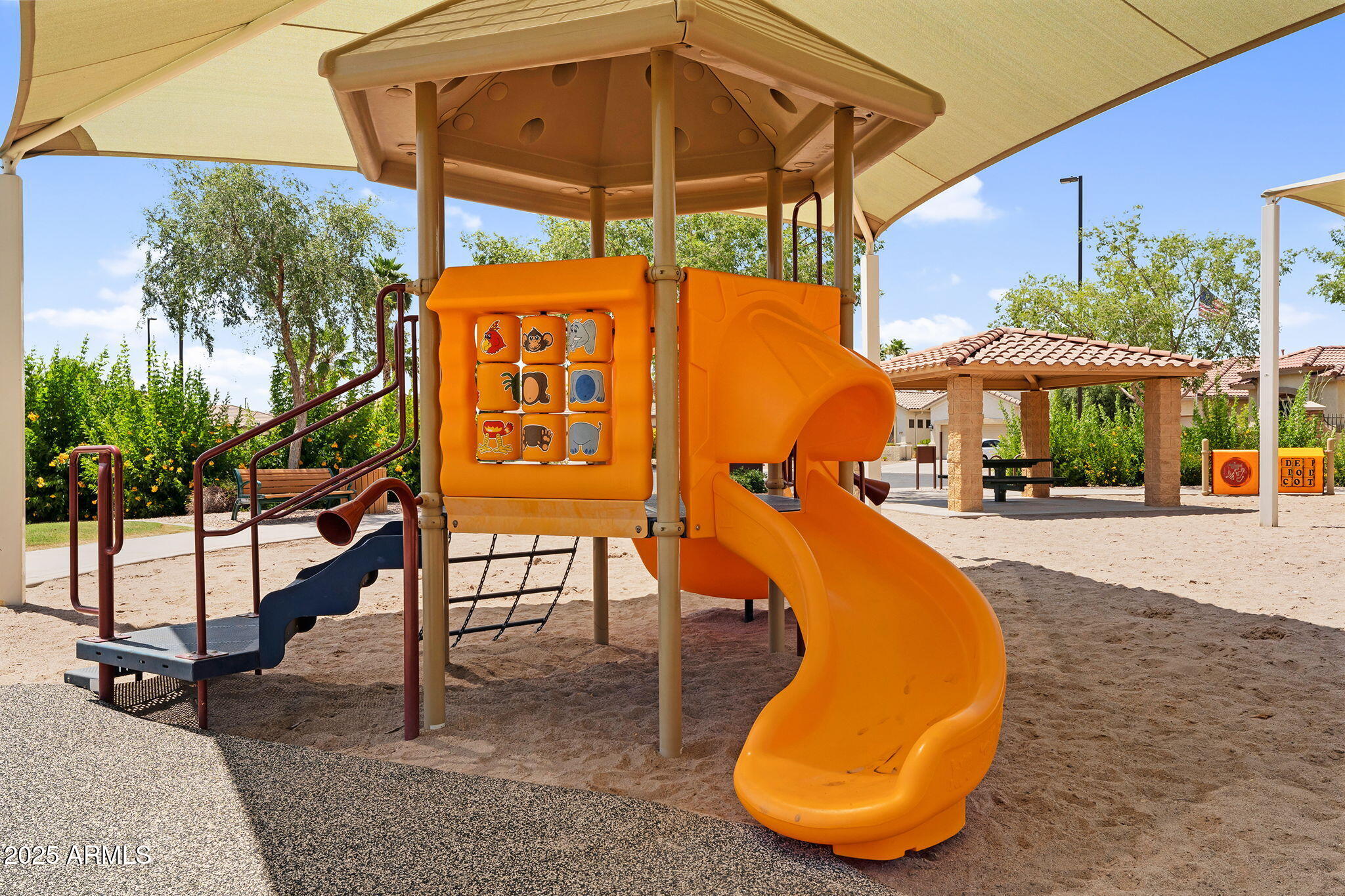 3376 E LAFAYETTE Avenue