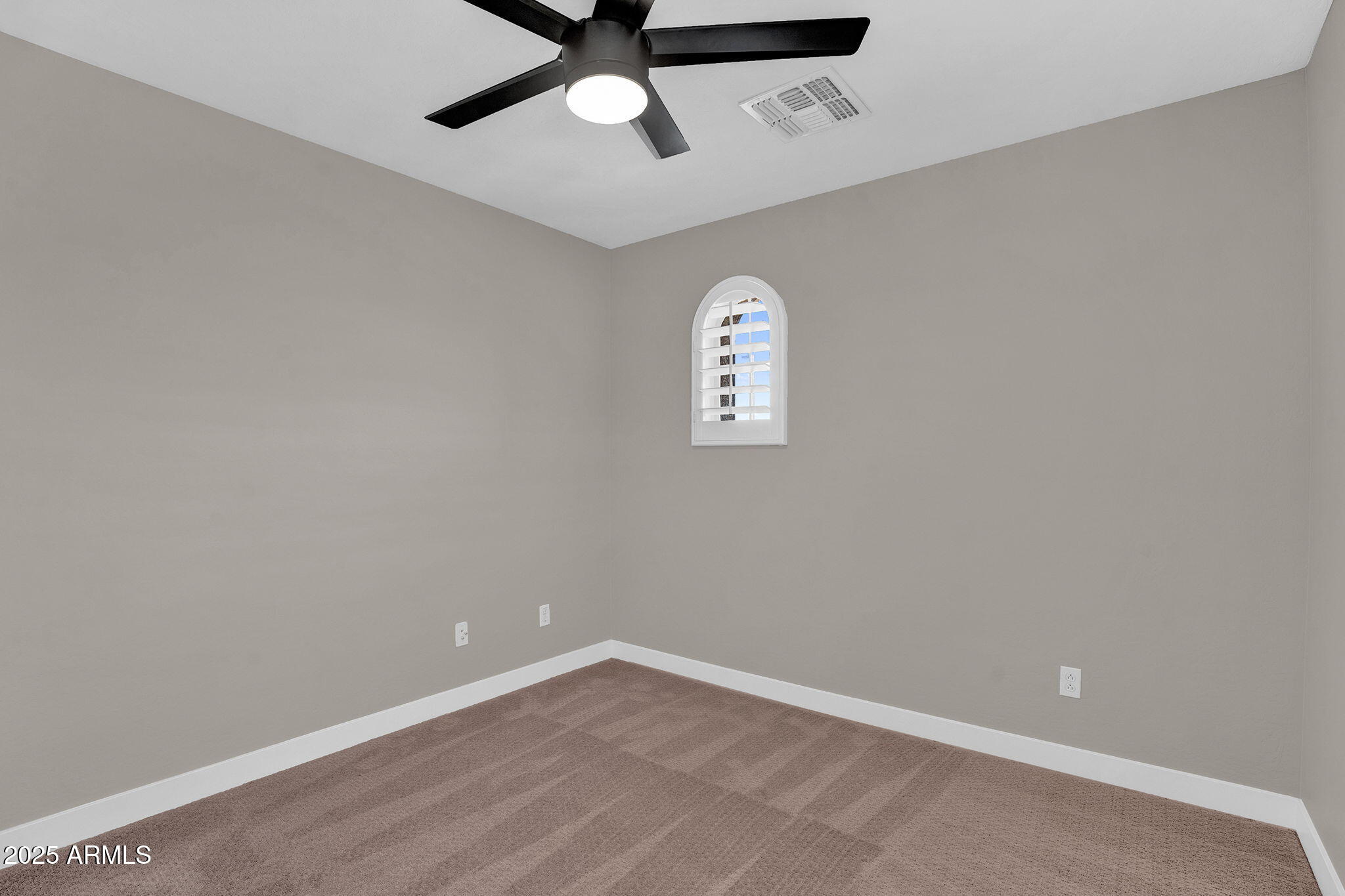 3376 E LAFAYETTE Avenue