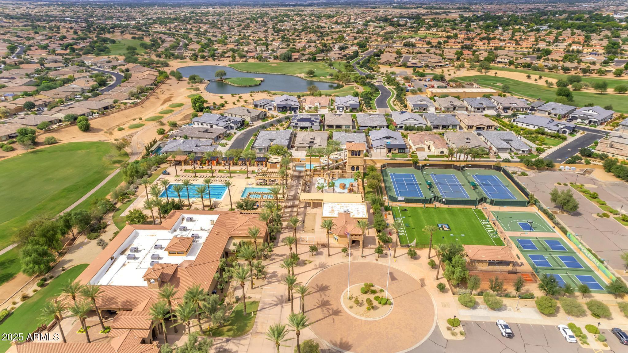 3376 E LAFAYETTE Avenue