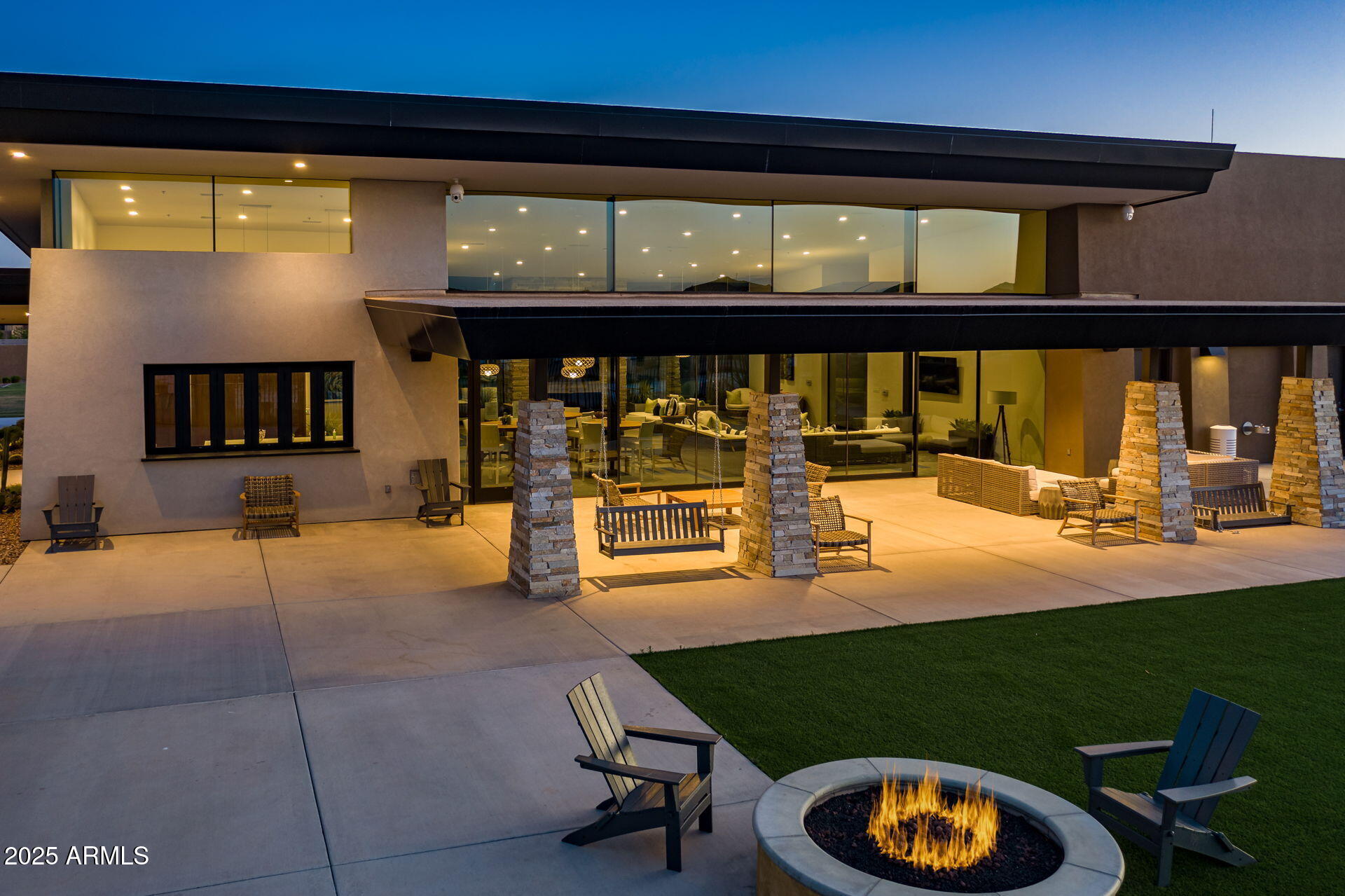 10709 E THORNTON Avenue