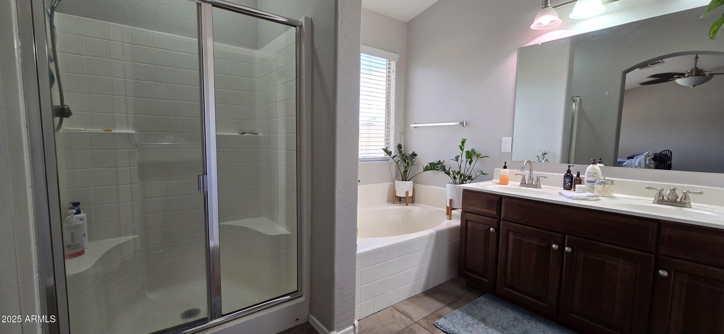 2797 E COWBOY COVE Trail