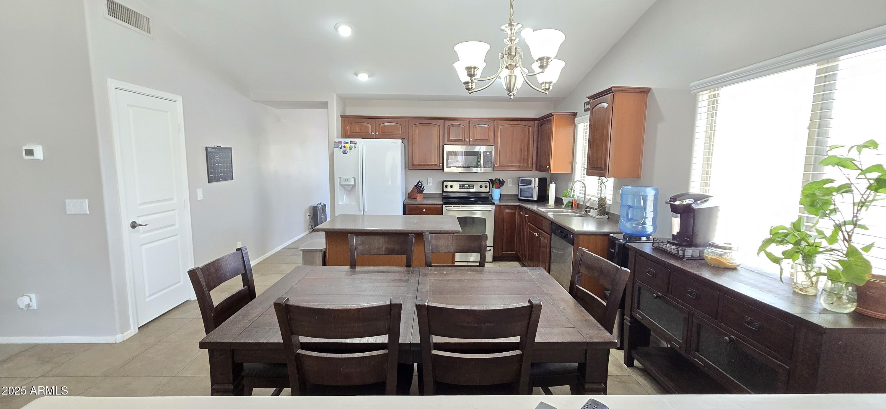 2797 E COWBOY COVE Trail