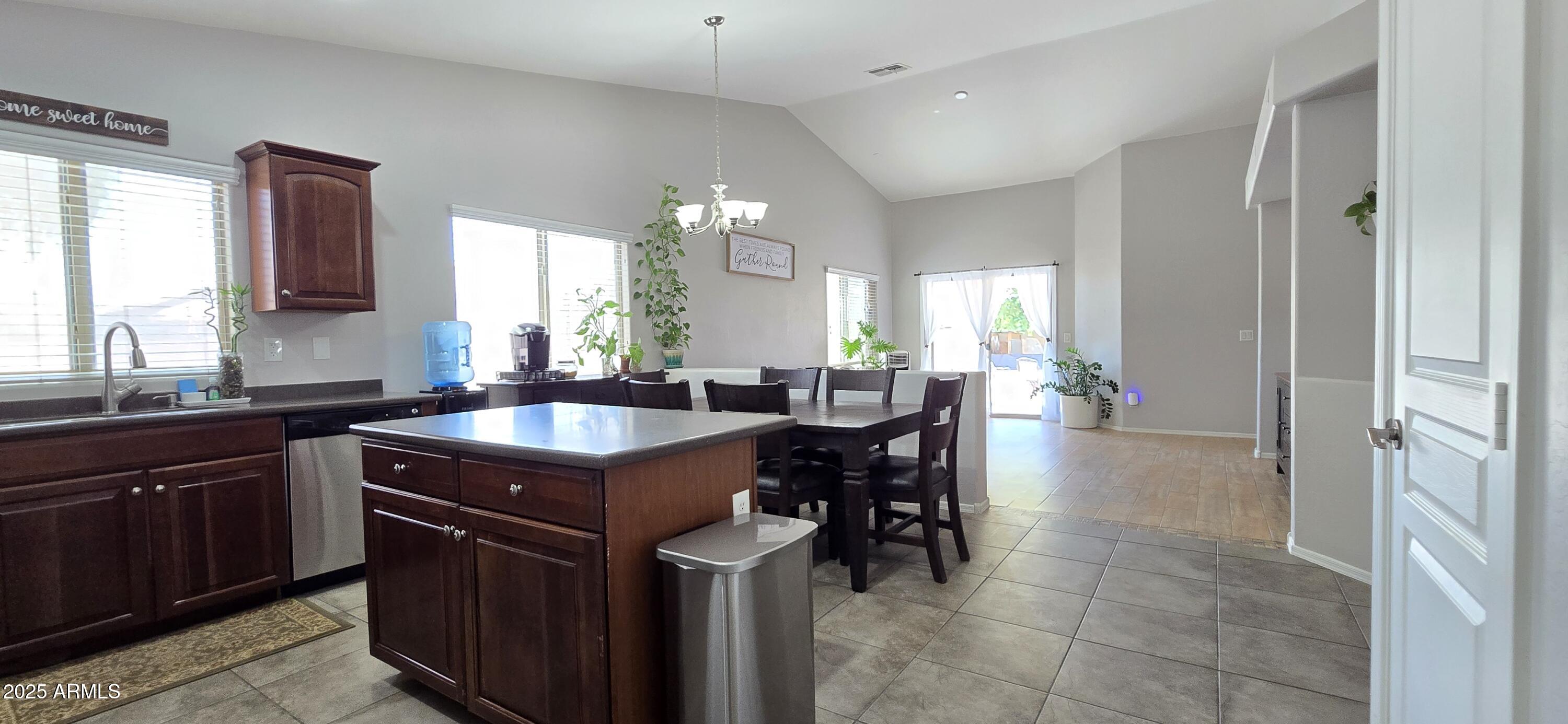 2797 E COWBOY COVE Trail