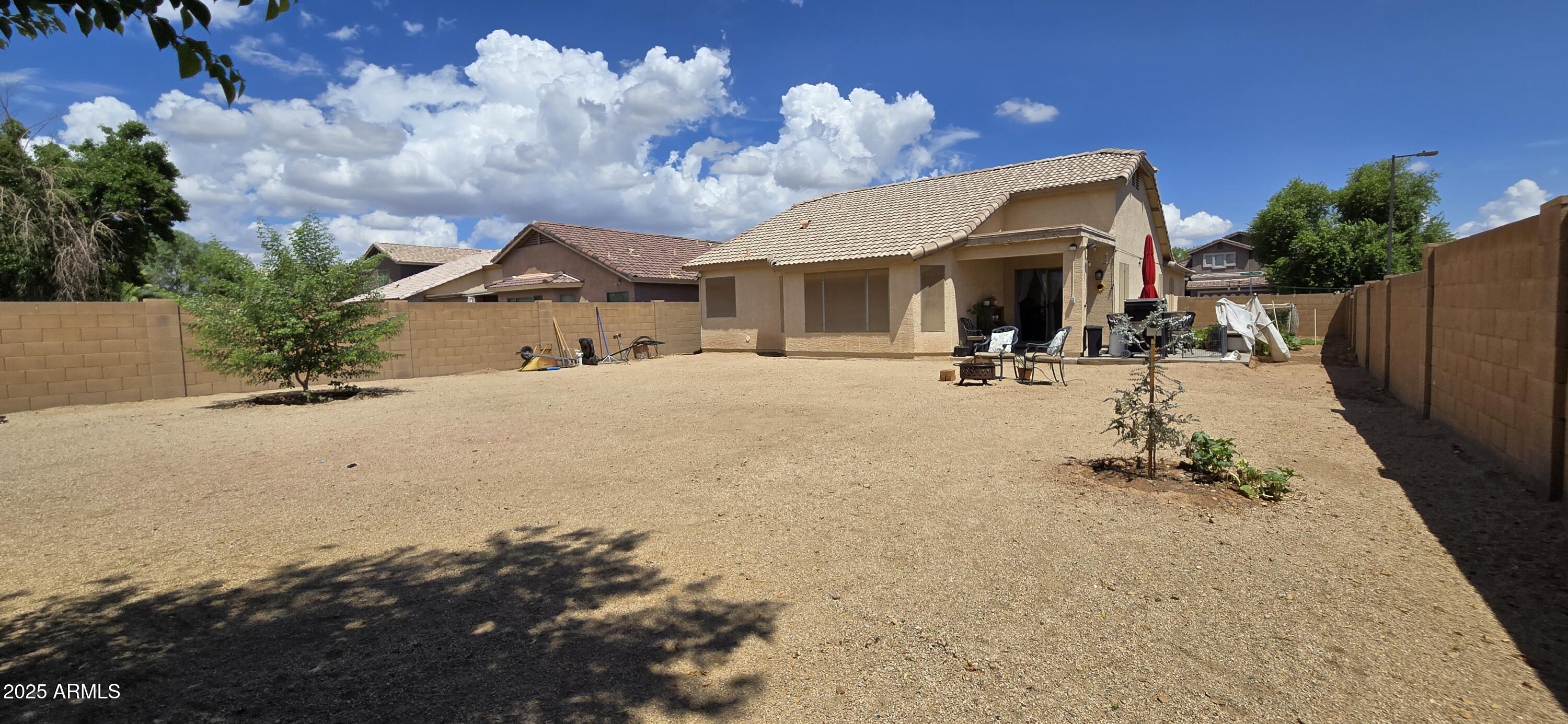2797 E COWBOY COVE Trail