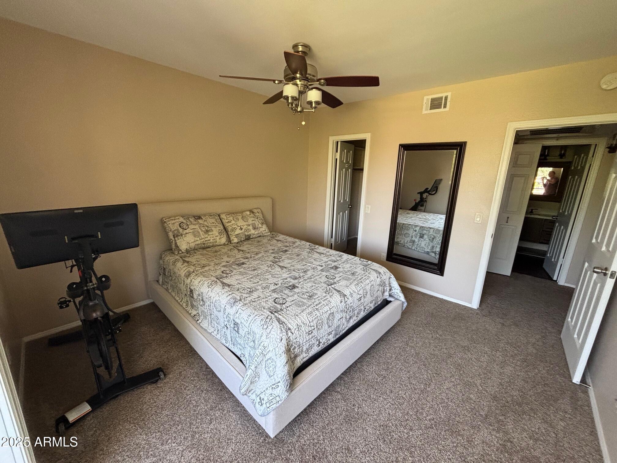 1825 W RAY Road, 2082