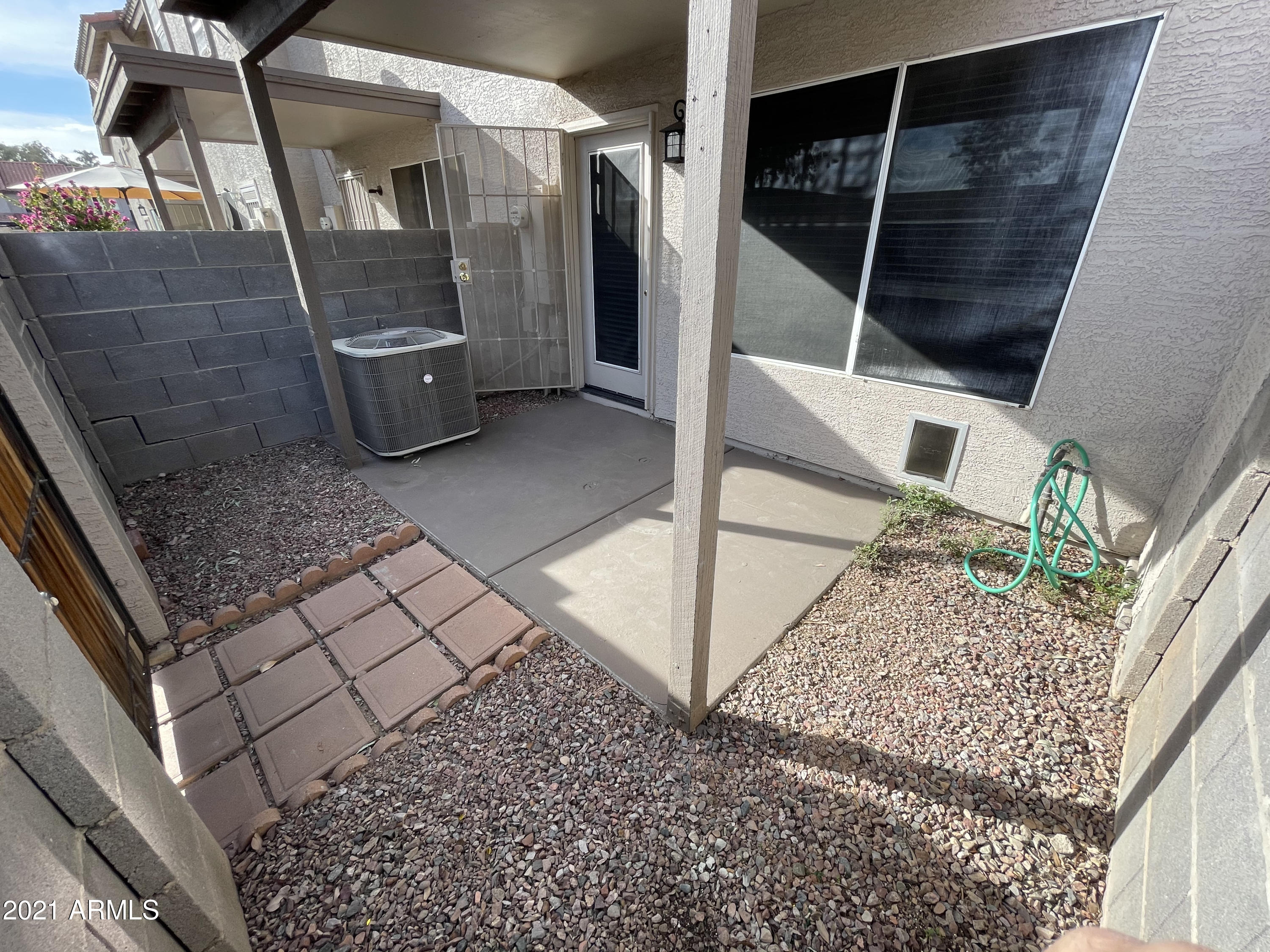 1961 N HARTFORD Street, 1114