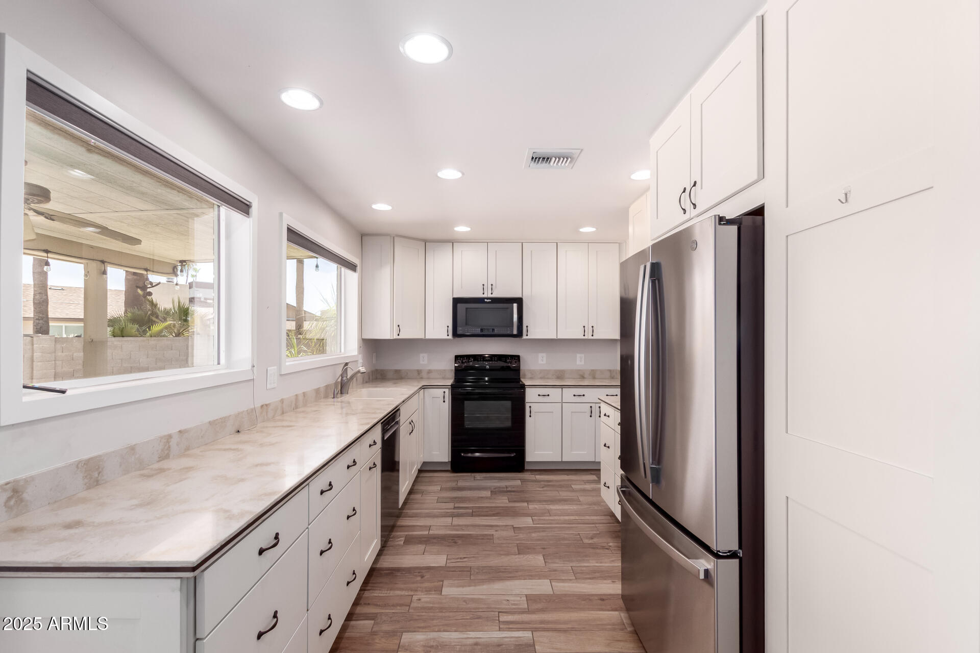 1804 S STANDAGE Circle