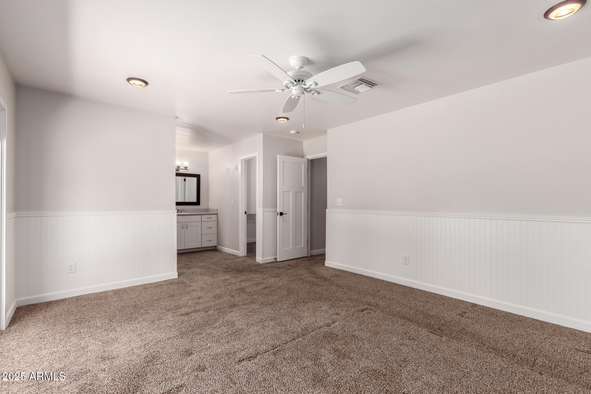 1804 S STANDAGE Circle