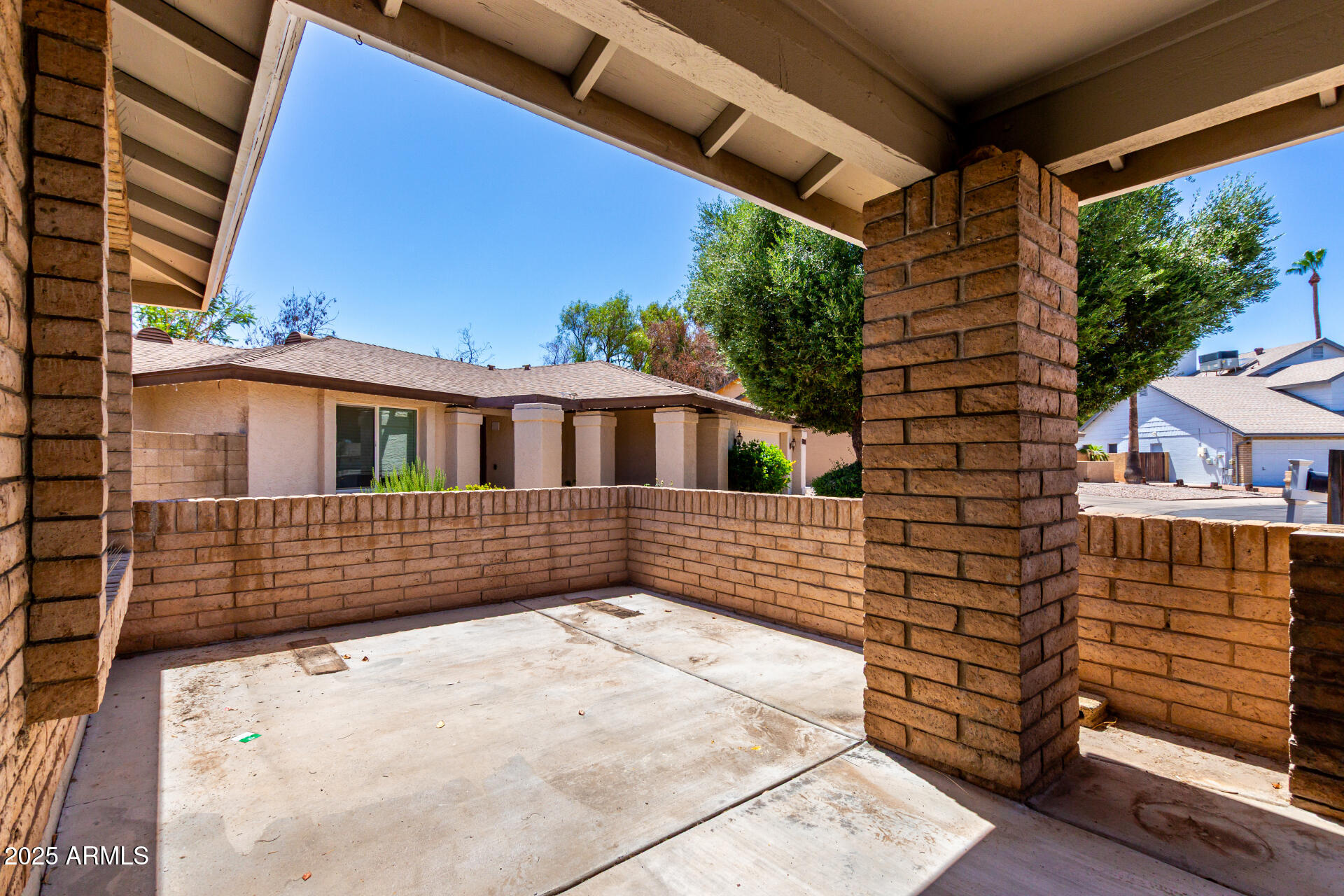 1804 S STANDAGE Circle