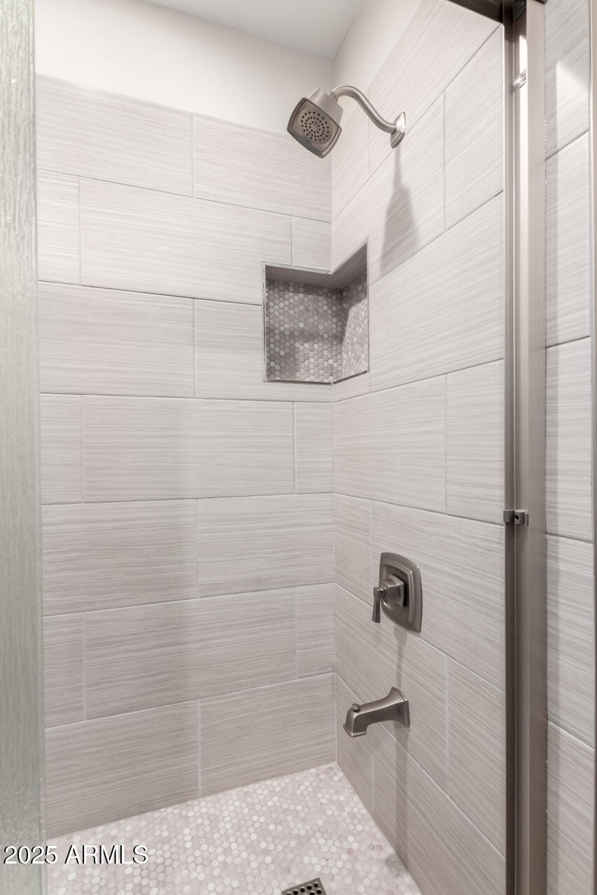 1804 S STANDAGE Circle